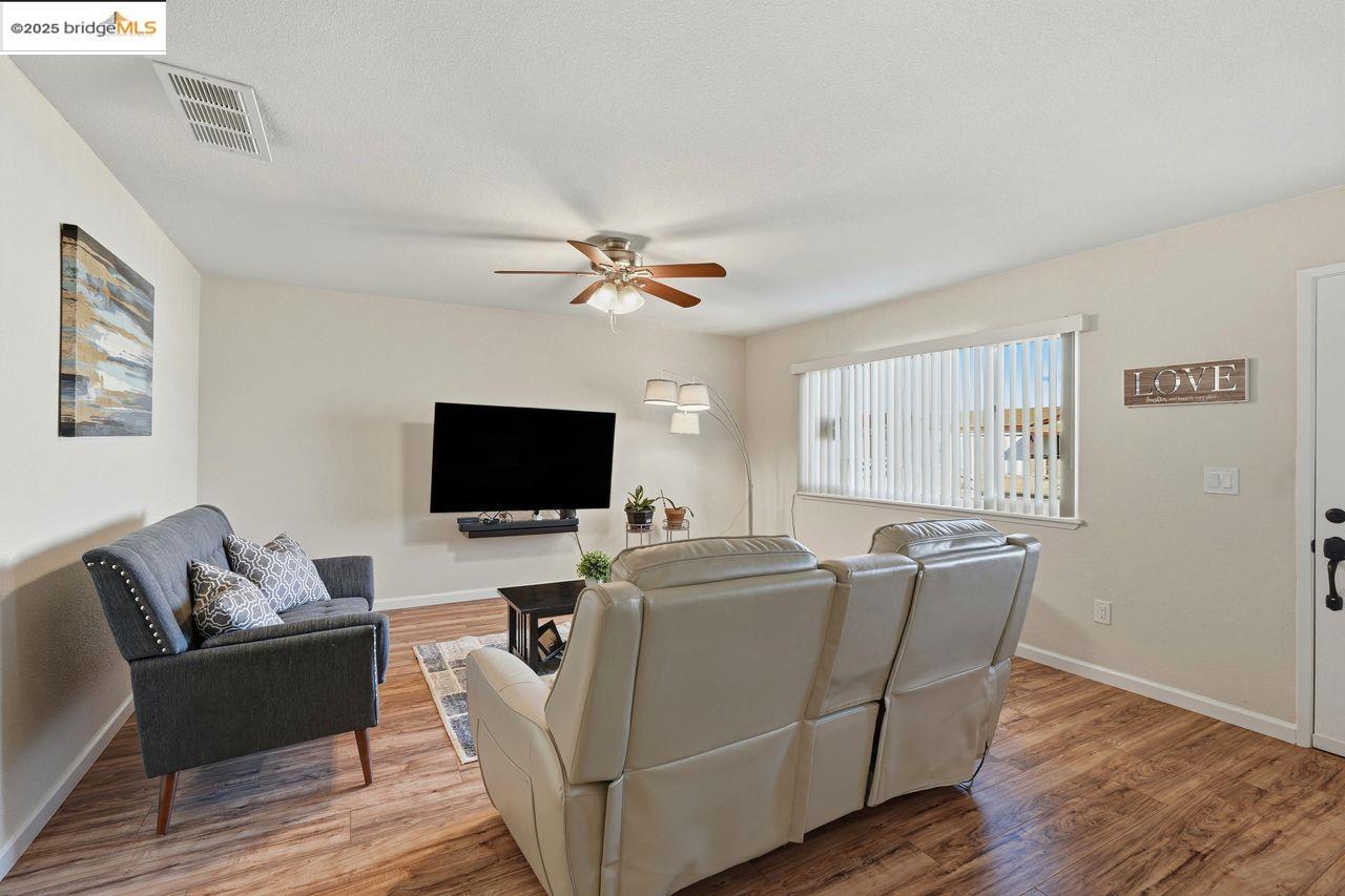 Lathrop, California, 95330, United States, 3 Bedrooms Bedrooms, ,2 BathroomsBathrooms,Residential,For Sale,1999119