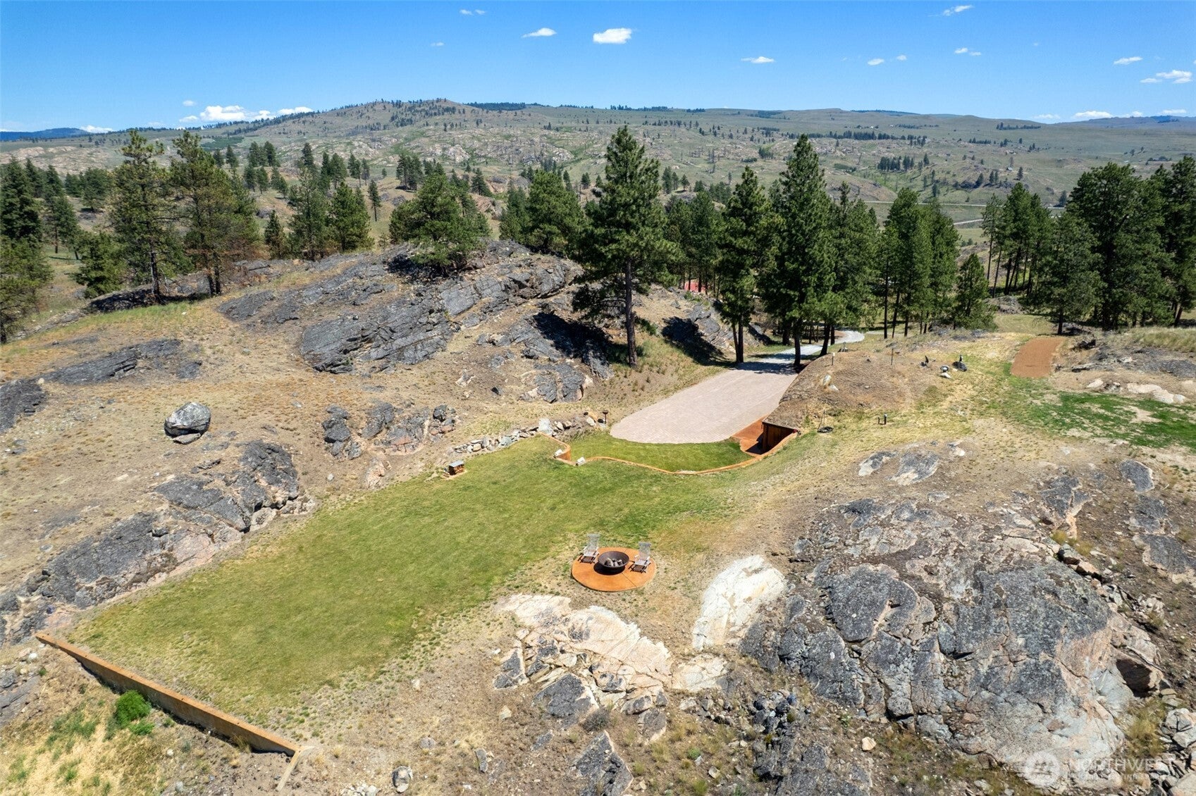 Oroville, Washington, 98844, United States, 1 Bedroom Bedrooms, ,Residential,For Sale,1882313
