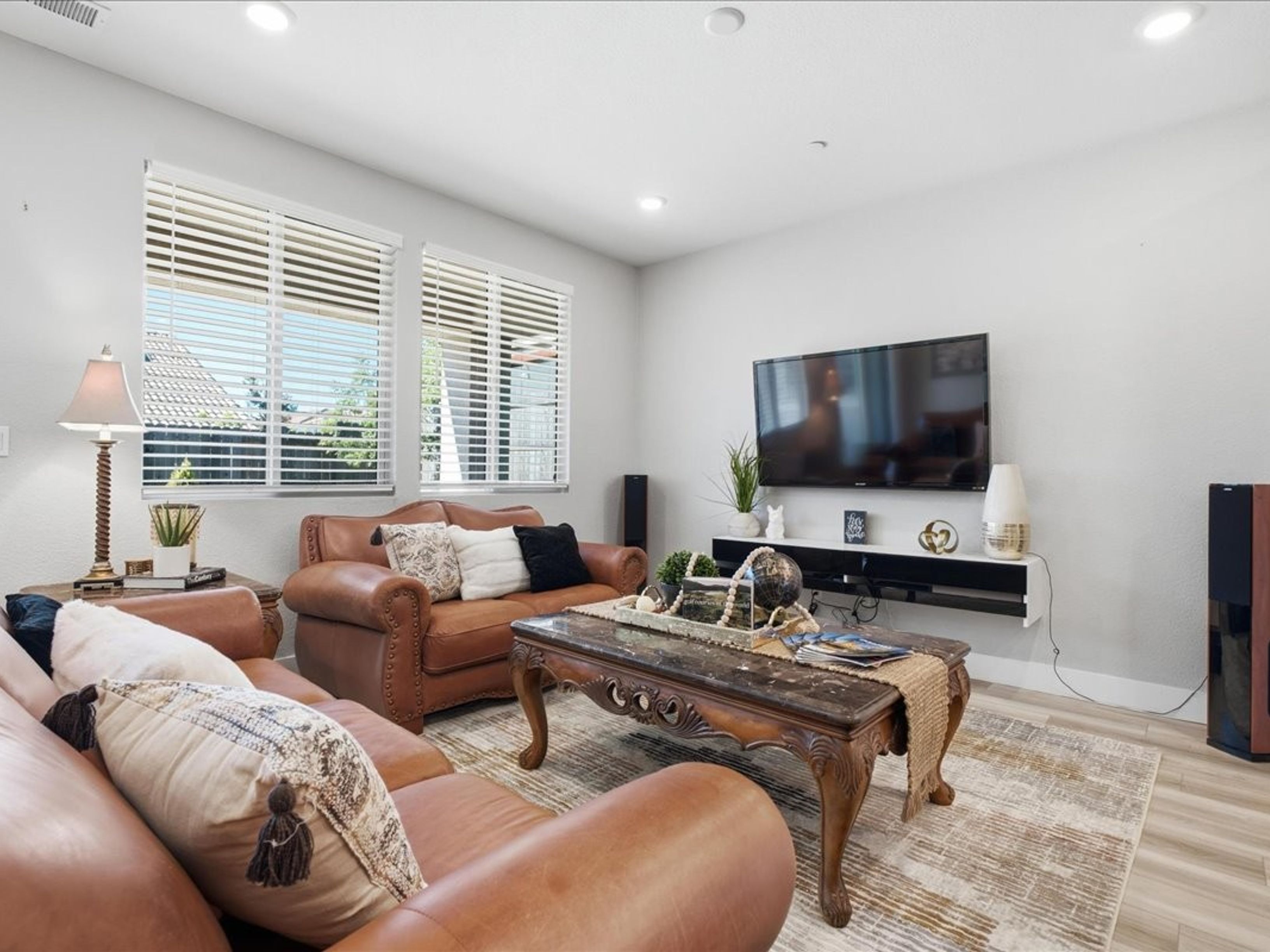  12731 Montbrook Way, Rancho Cordova, CA 95742 - 物件實景