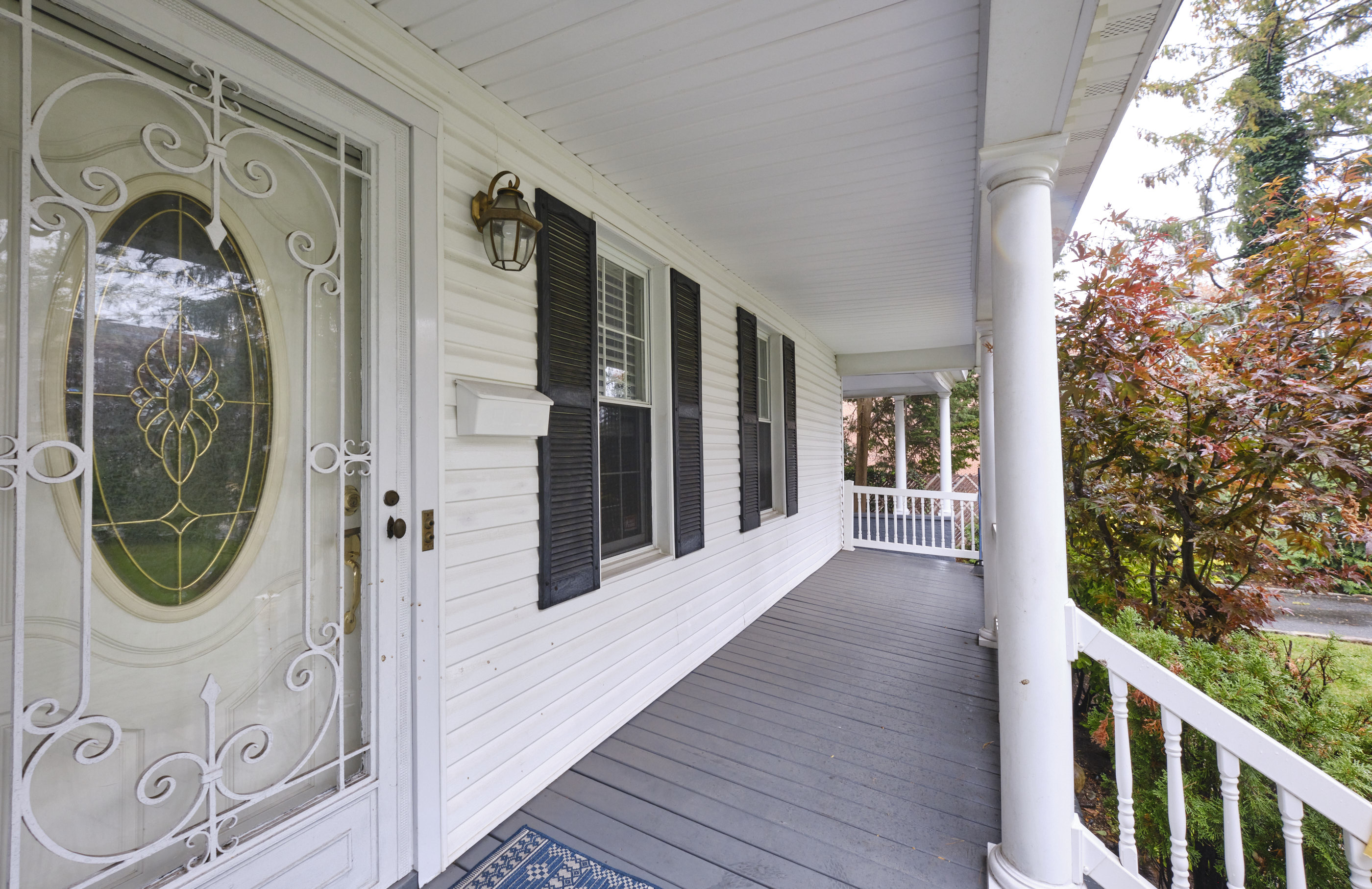 Floral Park, New York, 11001, United States, 3 Bedrooms Bedrooms, ,1 BathroomBathrooms,Residential,For Sale,1988885