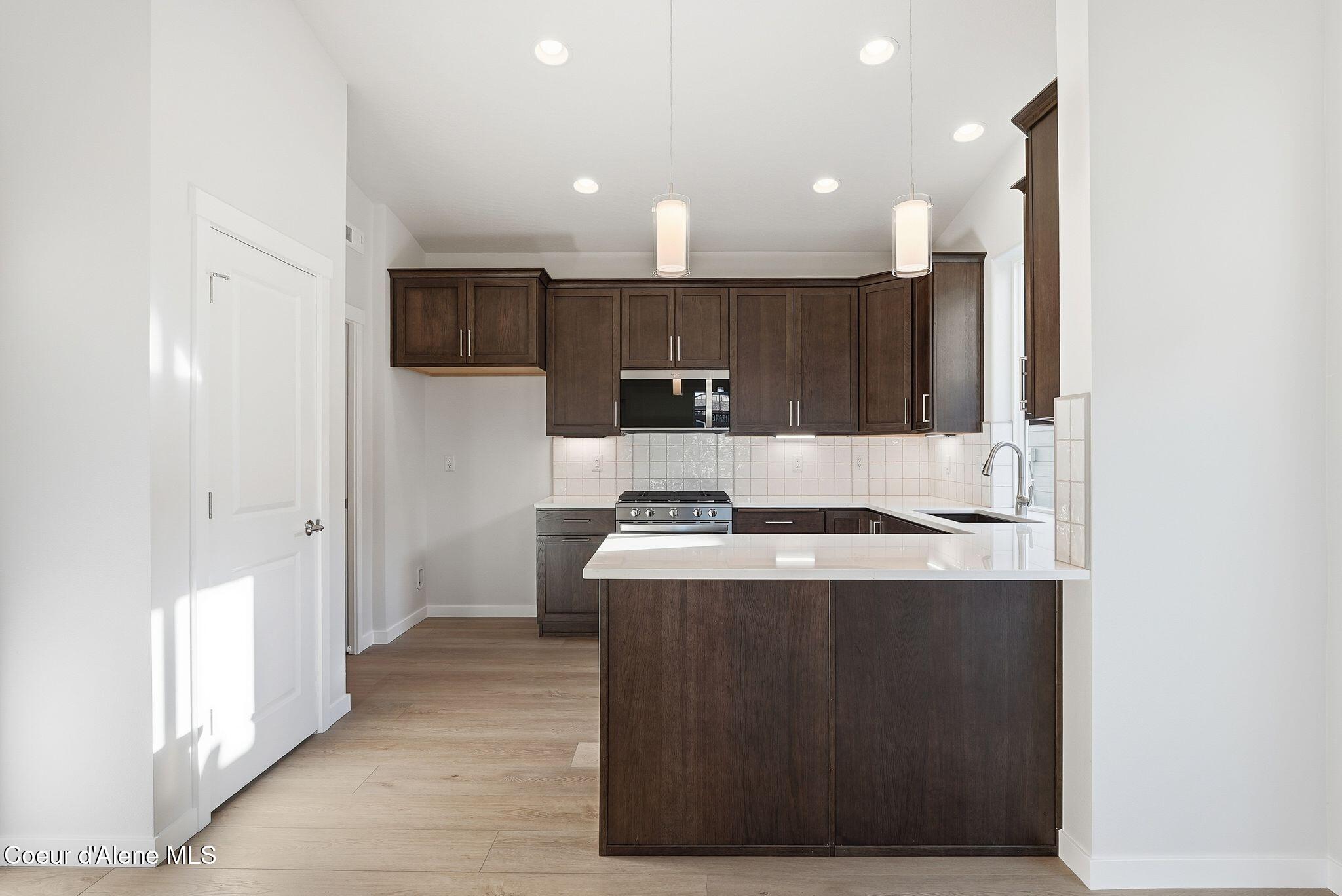 Coeur D'alene, Idaho, 83815, United States, 3 Bedrooms Bedrooms, ,Residential,For Sale,1991983