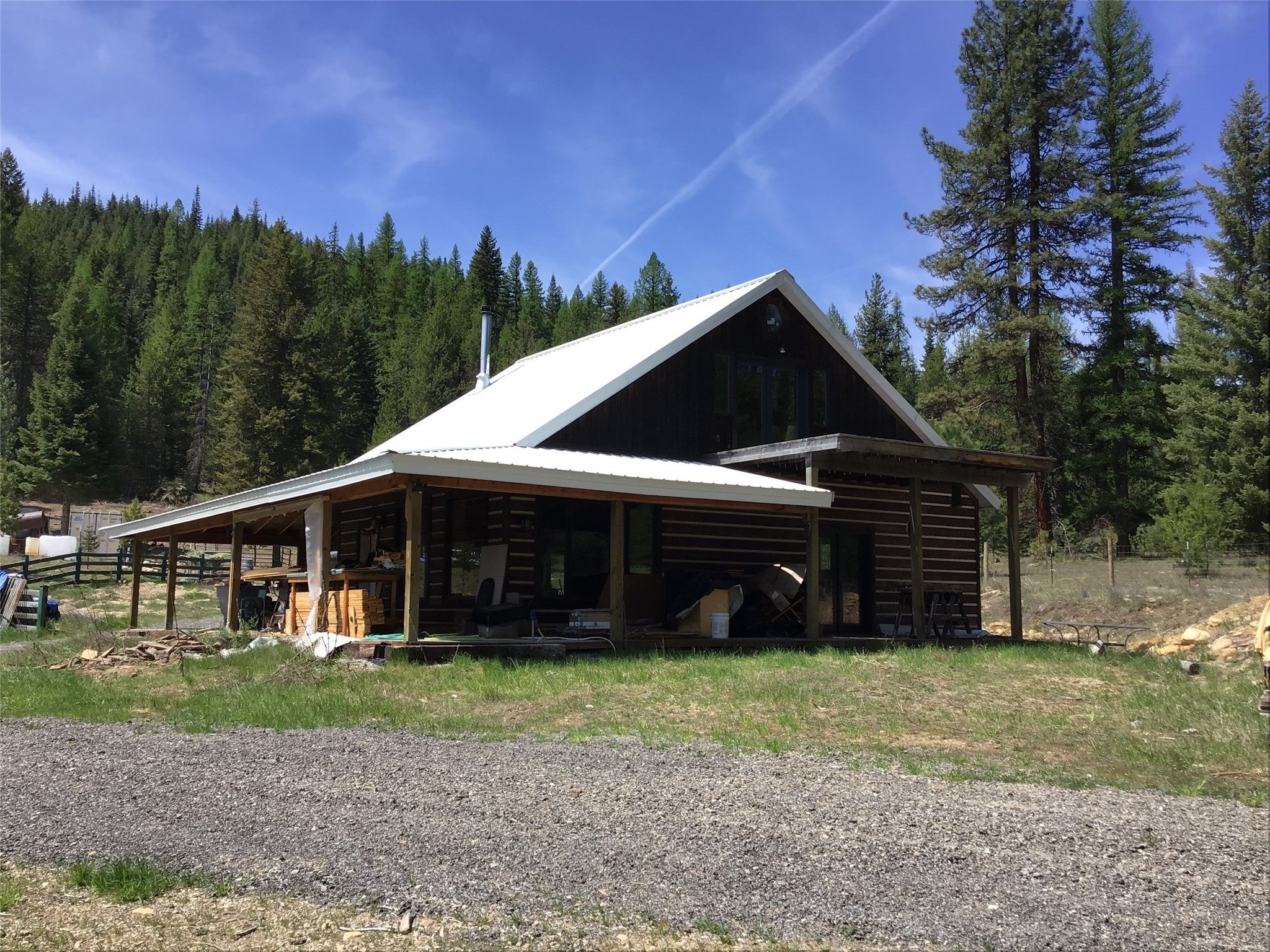 De Borgia, Montana, 59830, United States, 2 Bedrooms Bedrooms, ,1 BathroomBathrooms,Residential,For Sale,1806179