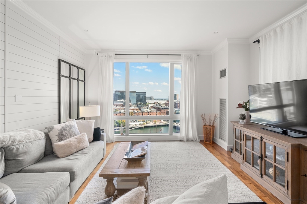 Boston, Massachusetts, 02110, United States, 2 Bedrooms Bedrooms, ,3 BathroomsBathrooms,Residential,For Sale,1868847