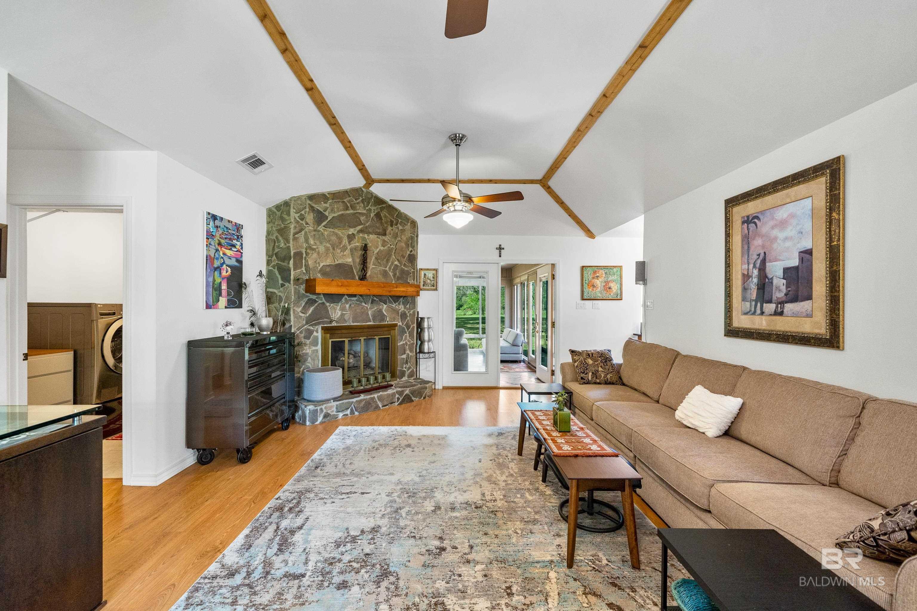 Daphne, Alabama, 36526, United States, 3 Bedrooms Bedrooms, ,2 BathroomsBathrooms,Residential,For Sale,1804902