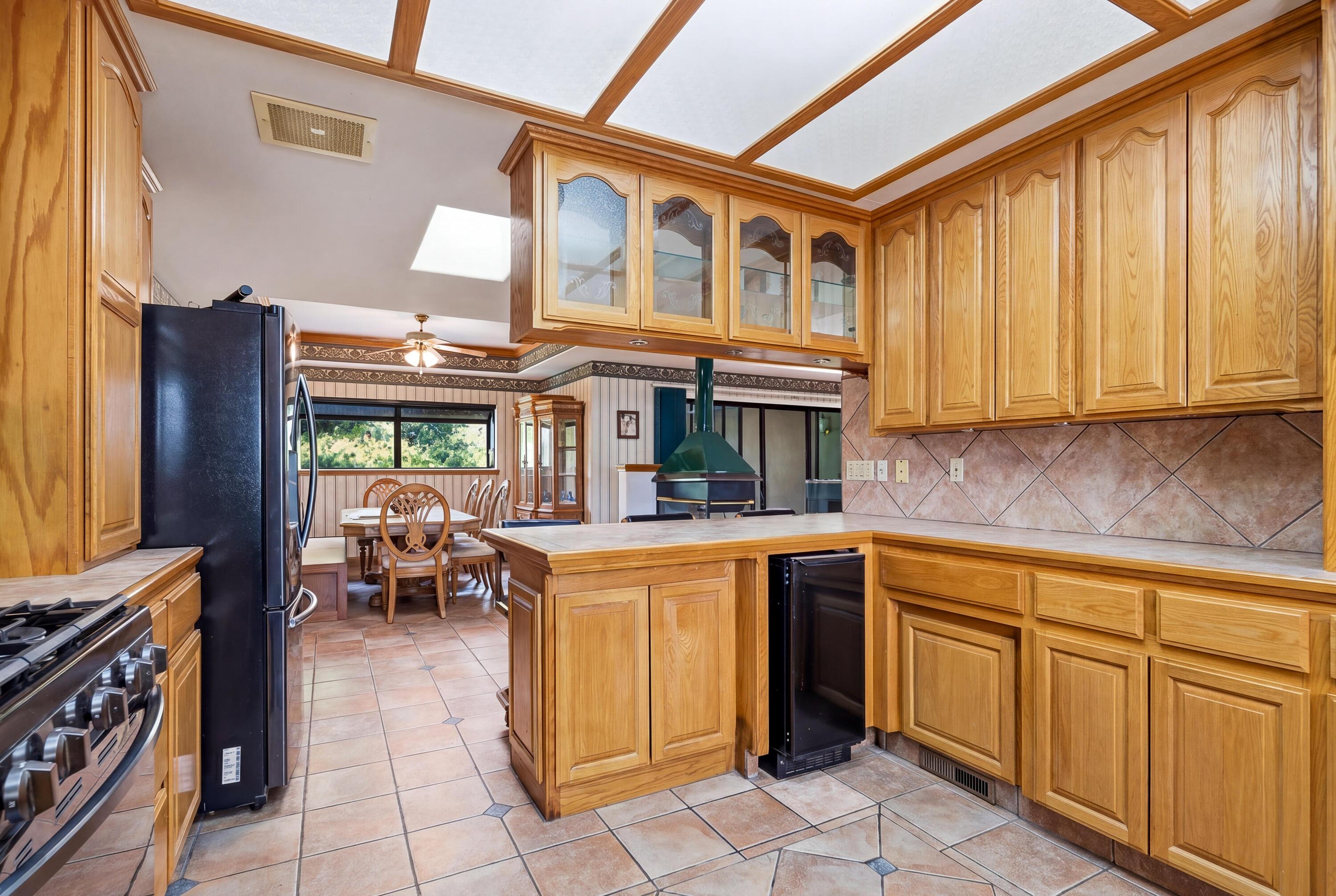 Porterville, California, 93257, United States, 4 Bedrooms Bedrooms, ,2 BathroomsBathrooms,Residential,For Sale,2020854