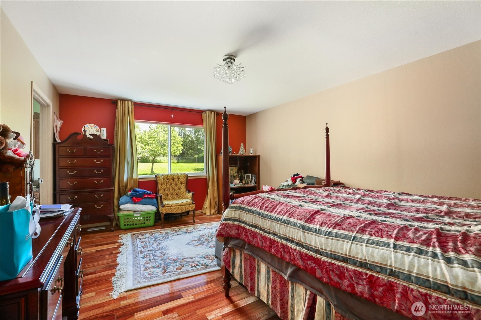 Oak Harbor, Washington, 98277, United States, 4 Bedrooms Bedrooms, ,3 BathroomsBathrooms,Residential,For Sale,1846920