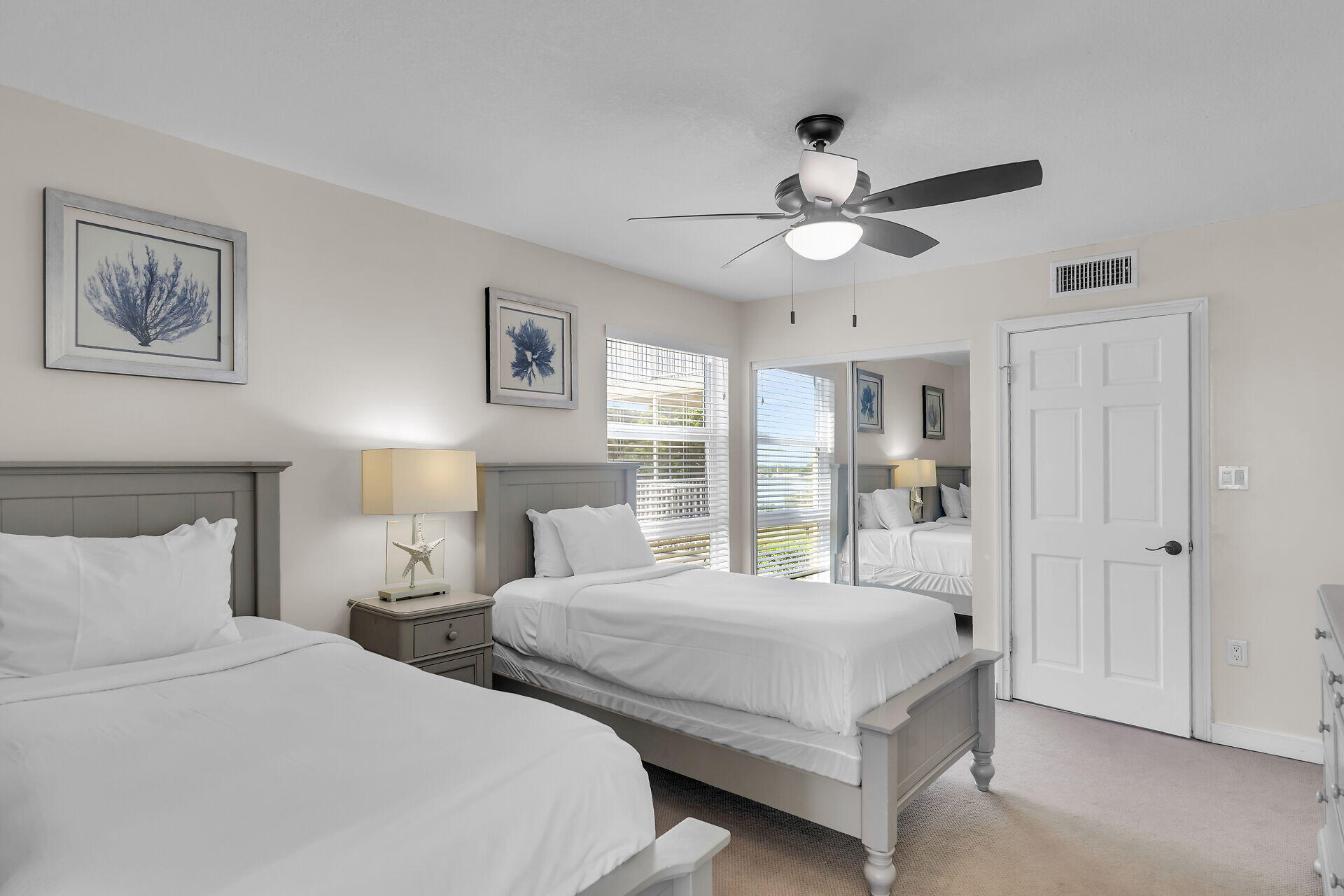 Duck, Florida, 33050, United States, 2 Bedrooms Bedrooms, ,2 BathroomsBathrooms,Residential,For Sale,1940932