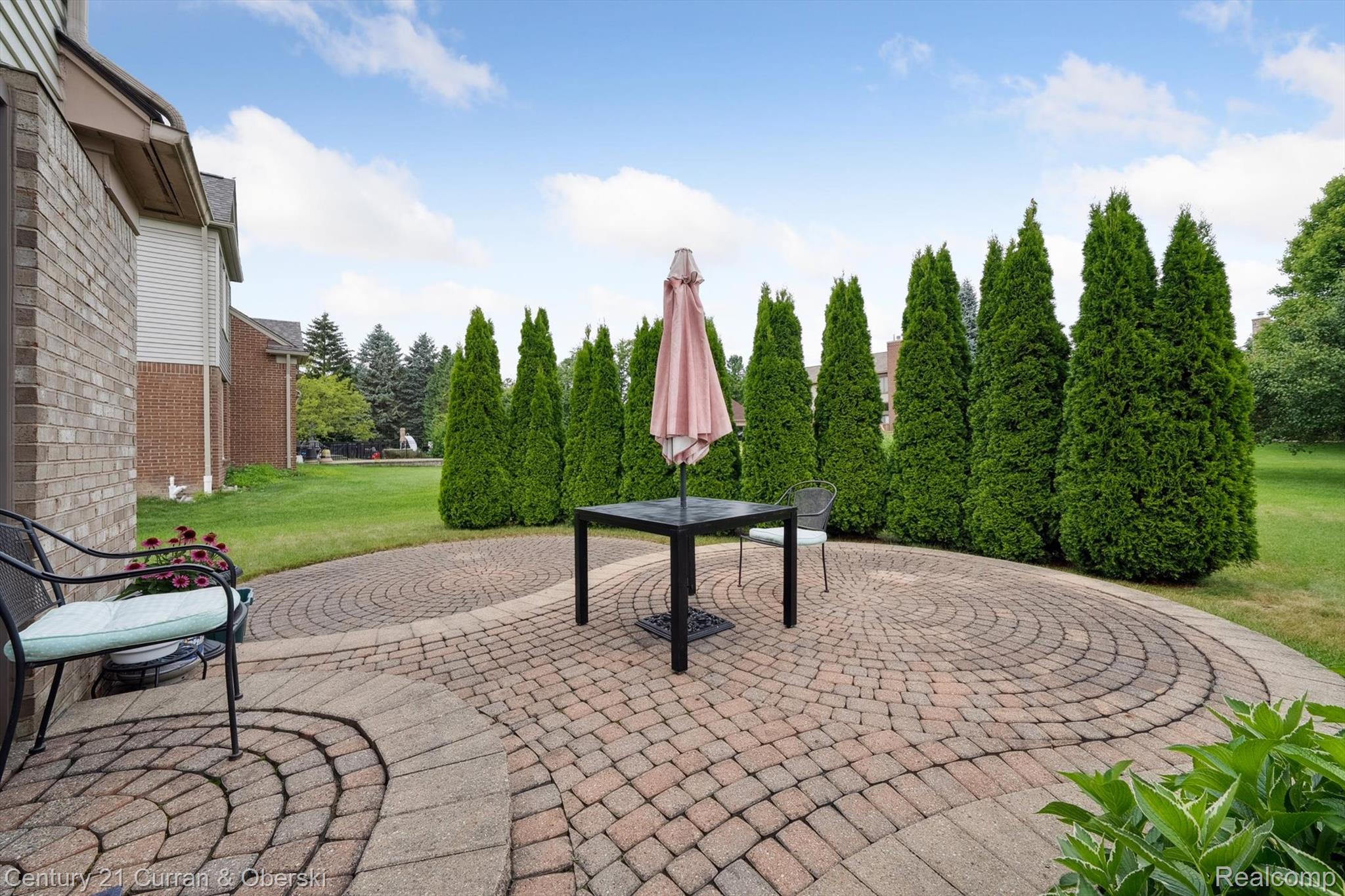 Canton Charter Township, Michigan, 48187, United States, 4 Bedrooms Bedrooms, ,3 BathroomsBathrooms,Residential,For Sale,1977619