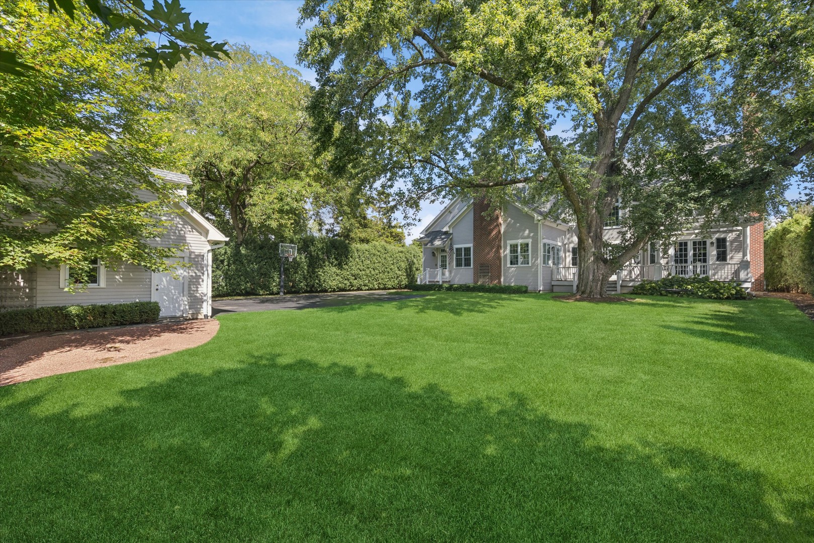 Hinsdale, Illinois, 60521, United States, 6 Bedrooms Bedrooms, ,8 BathroomsBathrooms,Residential,For Sale,1939484