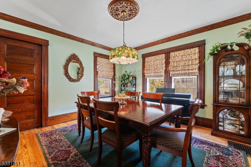 Bound Brook Boro, New Jersey, 08805, United States, 5 Bedrooms Bedrooms, ,3 BathroomsBathrooms,Residential,For Sale,1938545