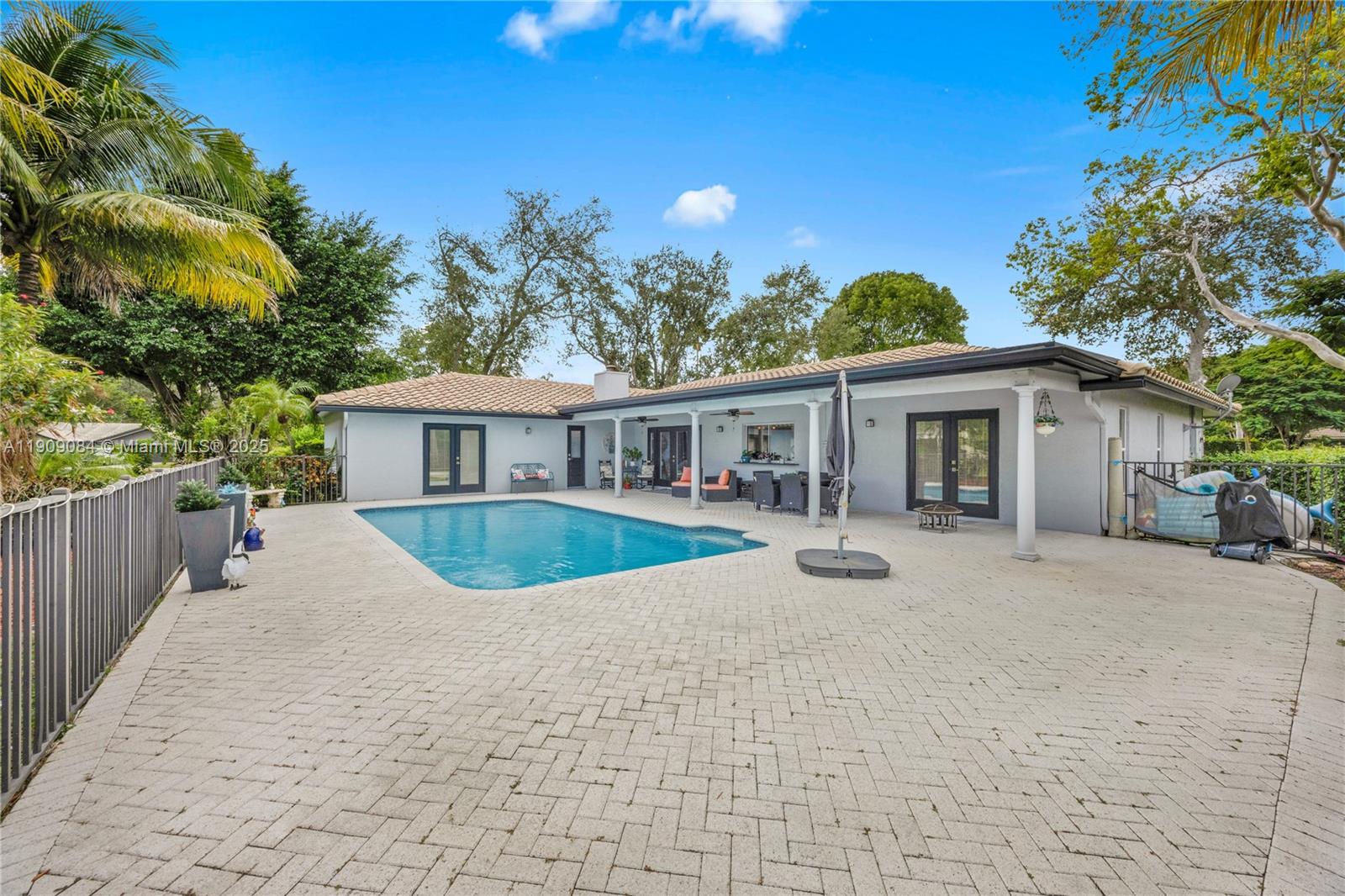 Coral Springs, Florida, 33071, United States, 4 Bedrooms Bedrooms, ,3 BathroomsBathrooms,Residential,For Sale,1987746