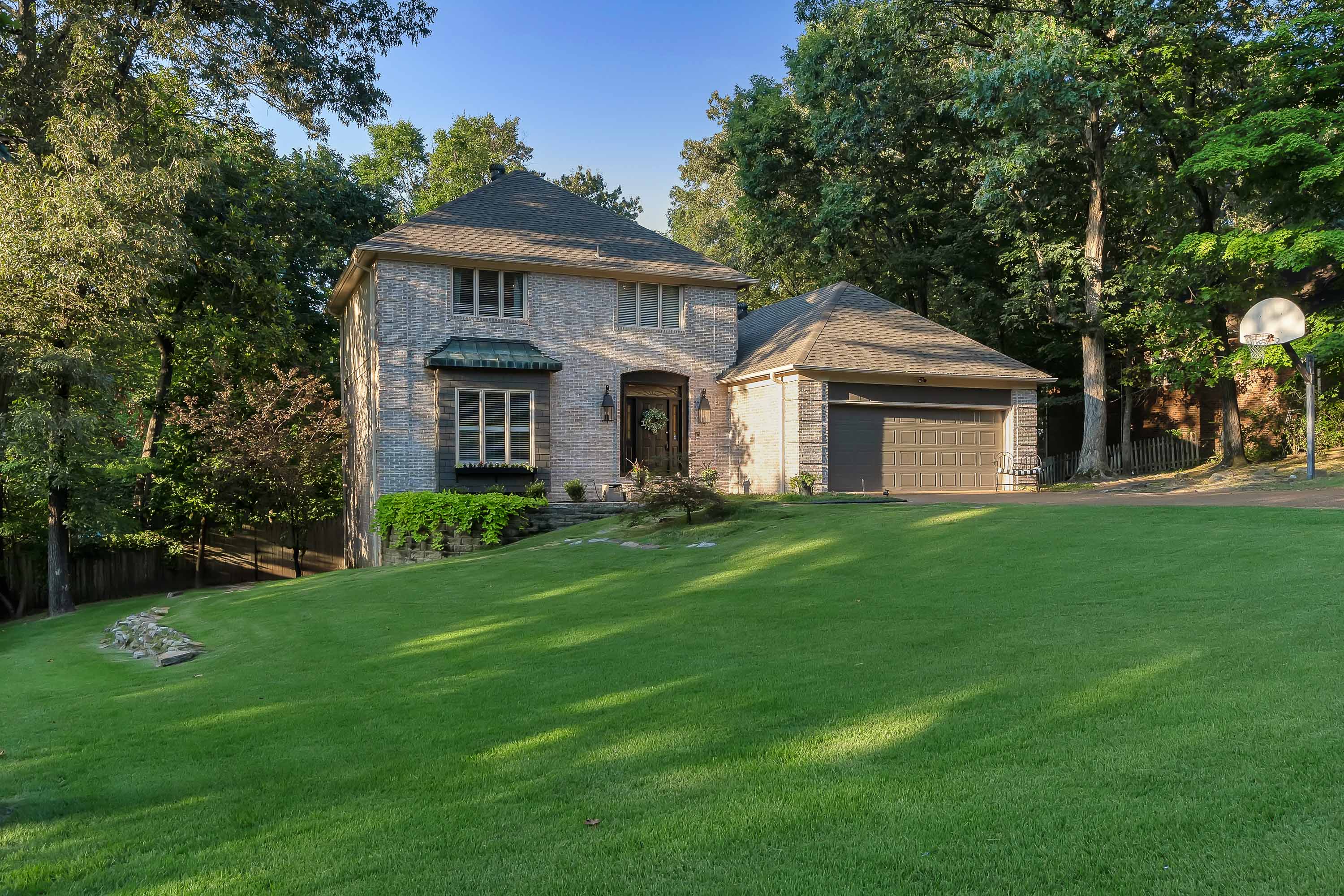 Jonesboro, Arkansas, 72401, United States, 4 Bedrooms Bedrooms, ,4 BathroomsBathrooms,Residential,For Sale,1961843