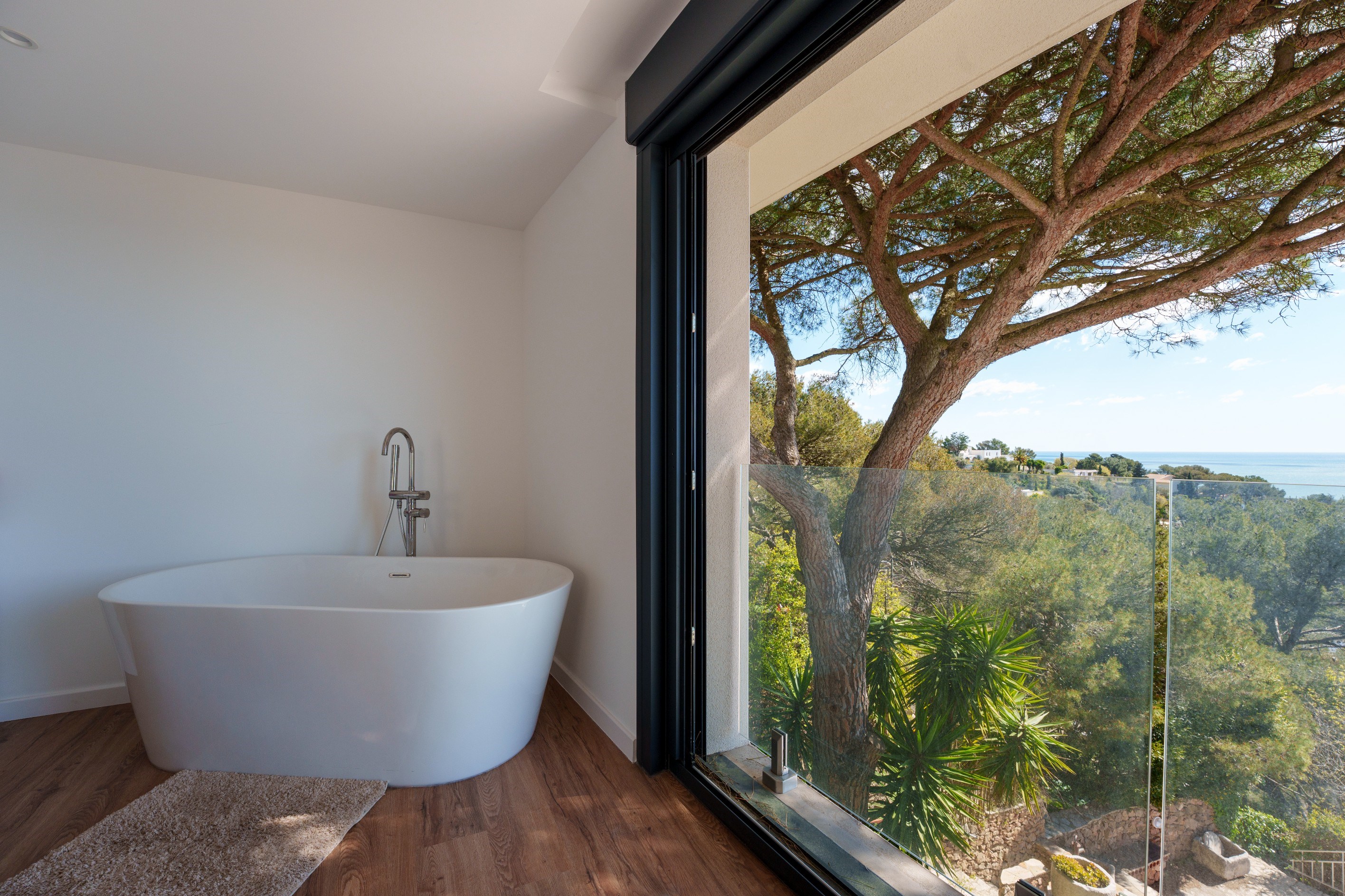  A balcony overlooking the Mediterranean… - 物件實景