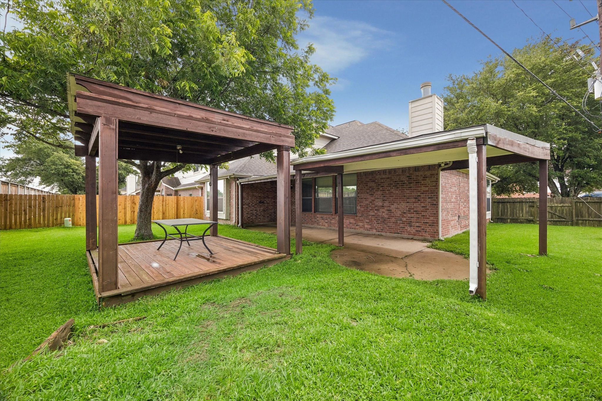  16542 Crossfield Drive - 物件實景
