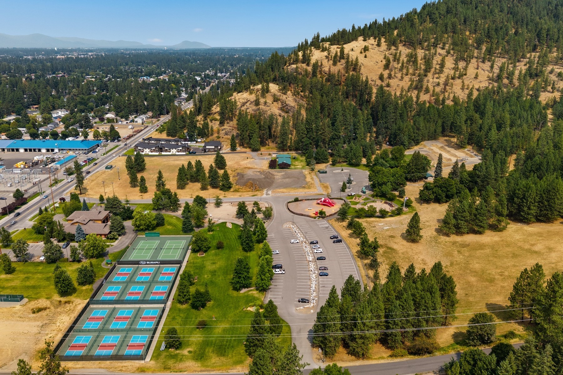  1023 N Crestline Dr - 物件實景