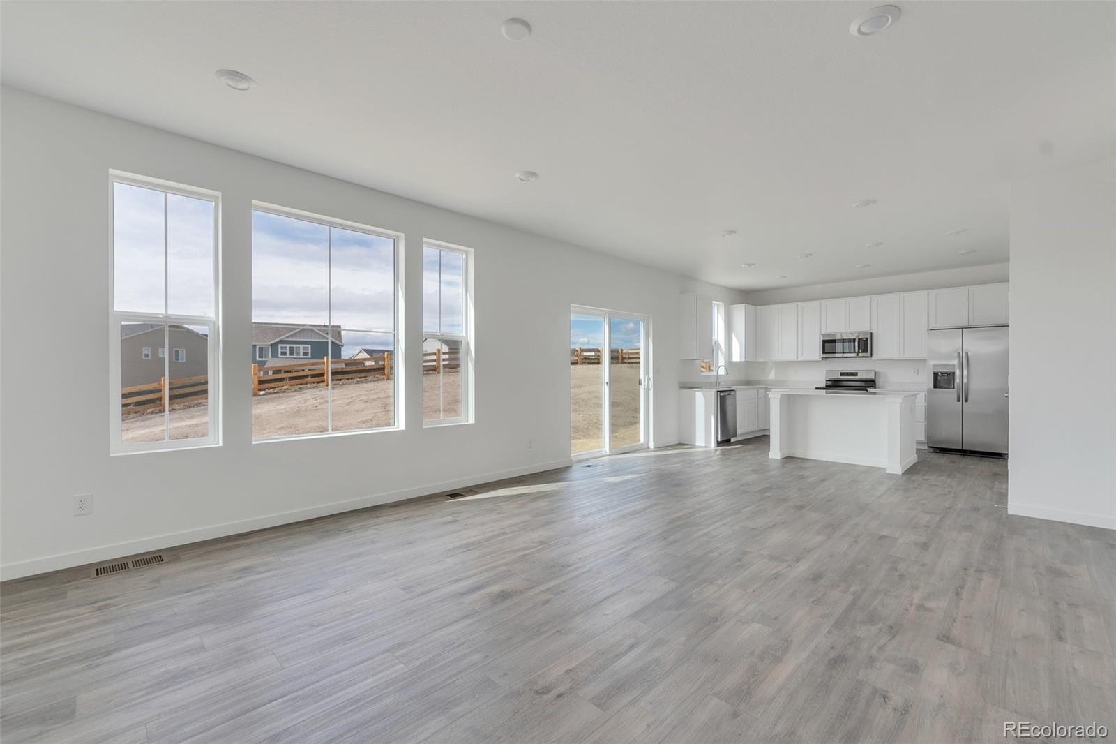 704 Yankee Boy Loop, Elizabeth, Colorado, 80107, United States, 3 Bedrooms Bedrooms, ,2 BathroomsBathrooms,Residential,For Sale,704 Yankee Boy Loop,1482316