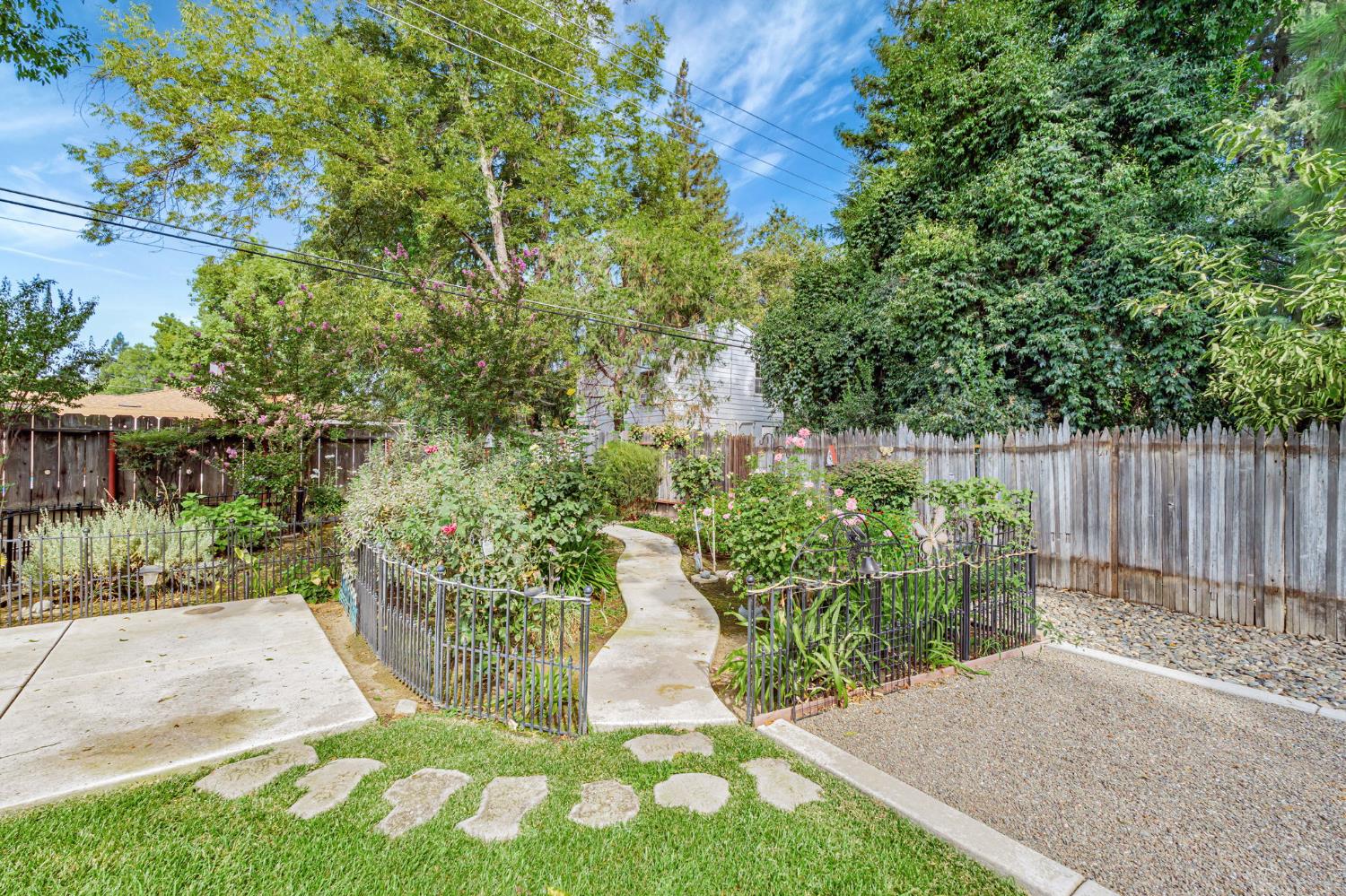 Modesto, California, 95350, United States, 3 Bedrooms Bedrooms, ,2 BathroomsBathrooms,Residential,For Sale,1927258