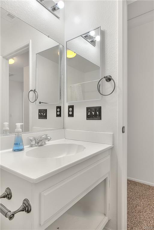 Victorville, California, 92392, United States, 5 Bedrooms Bedrooms, ,3 BathroomsBathrooms,Residential,For Sale,1996162