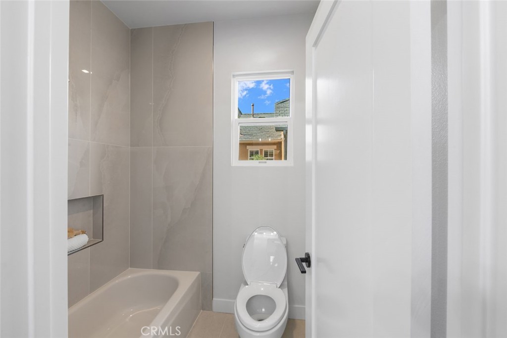 Newport Coast, California, 92657, United States, 4 Bedrooms Bedrooms, ,3 BathroomsBathrooms,Residential,For Sale,2001808