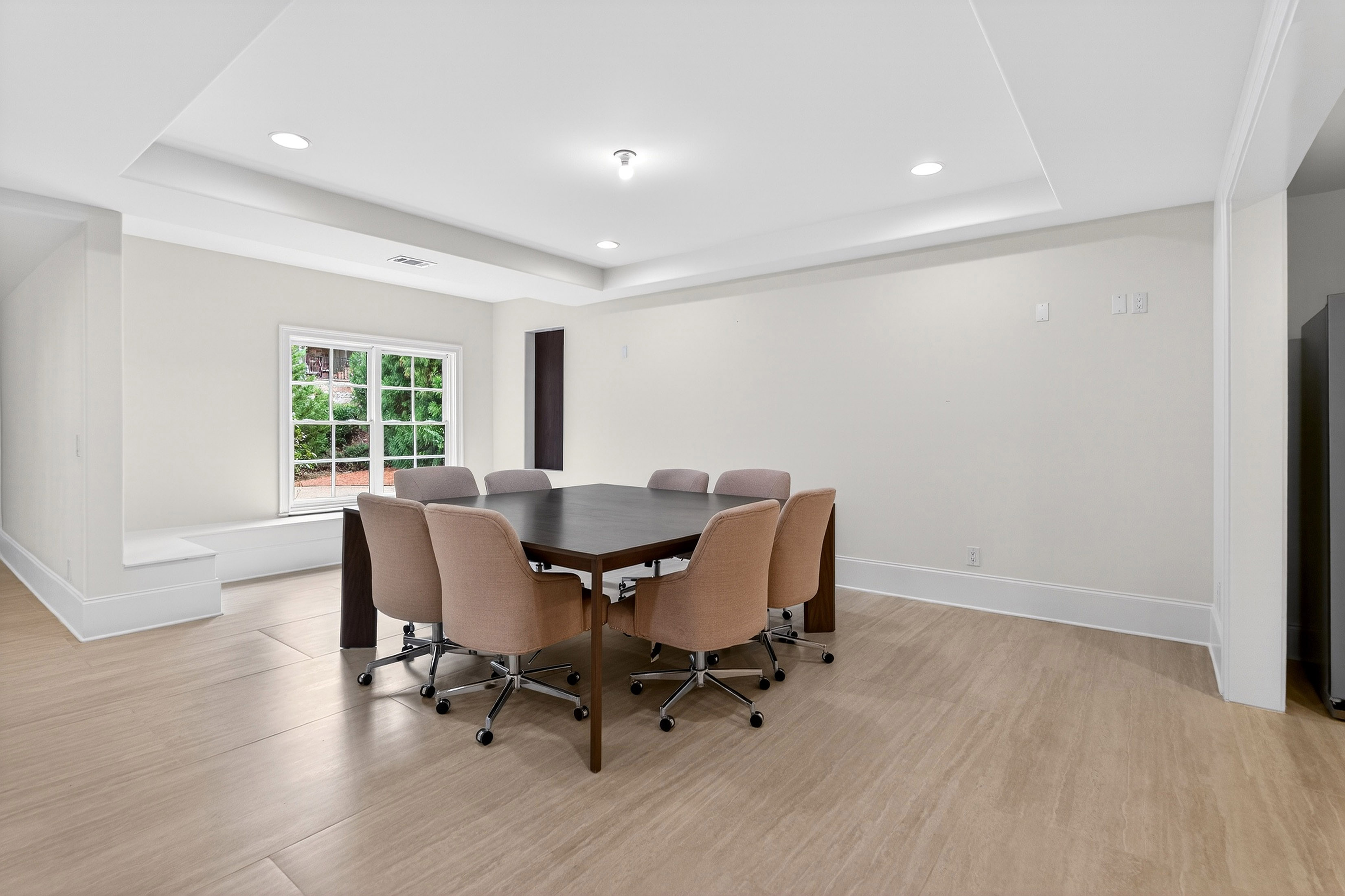  Elegant Home Offering Luxury, Functionality, and Privacy - 物件實景