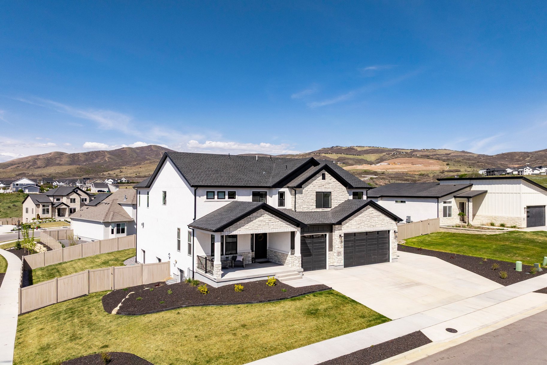  Practically Brand New Home in Highland, with Stunning Mountain Views - 物件實景