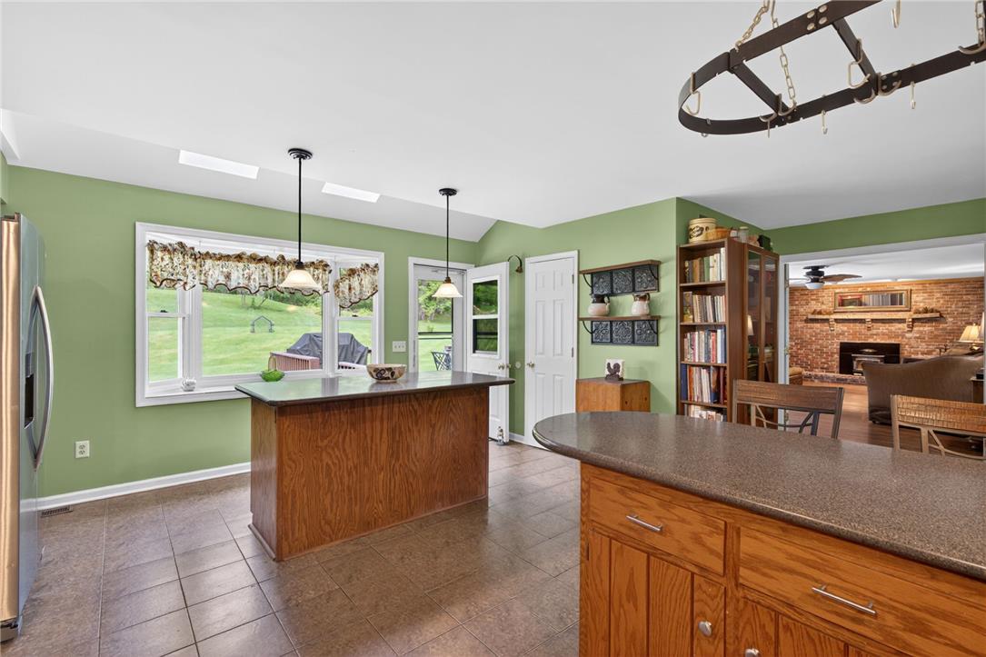 Lower Saucon Twp, Pennsylvania, 18055, United States, 5 Bedrooms Bedrooms, ,4 BathroomsBathrooms,Residential,For Sale,2048315