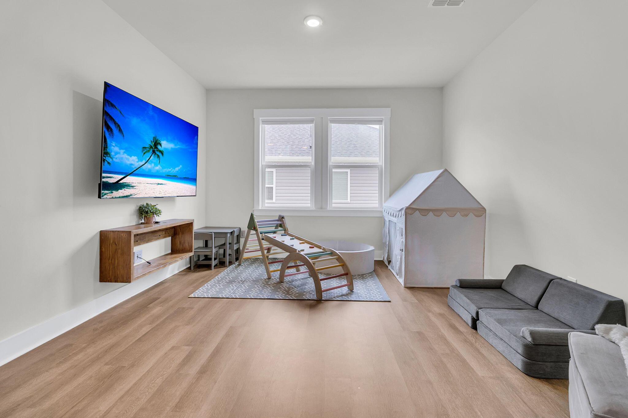 Summerville, South Carolina, 29486, United States, 4 Bedrooms Bedrooms, ,4 BathroomsBathrooms,Residential,For Sale,2005270