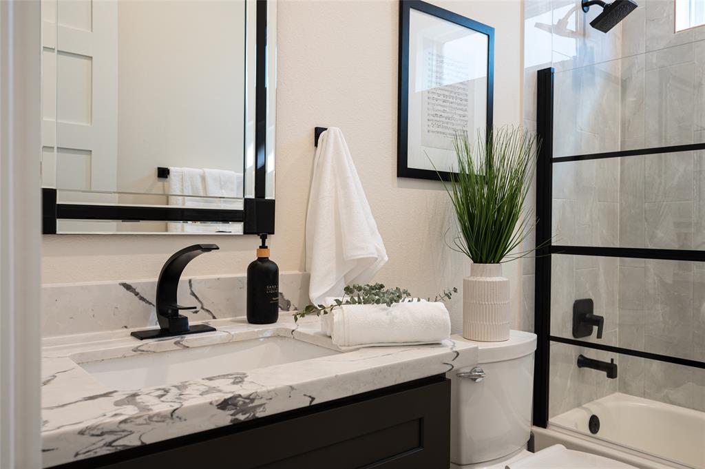 Houston, Texas, 77007, United States, 3 Bedrooms Bedrooms, ,4 BathroomsBathrooms,Residential,For Sale,1723683