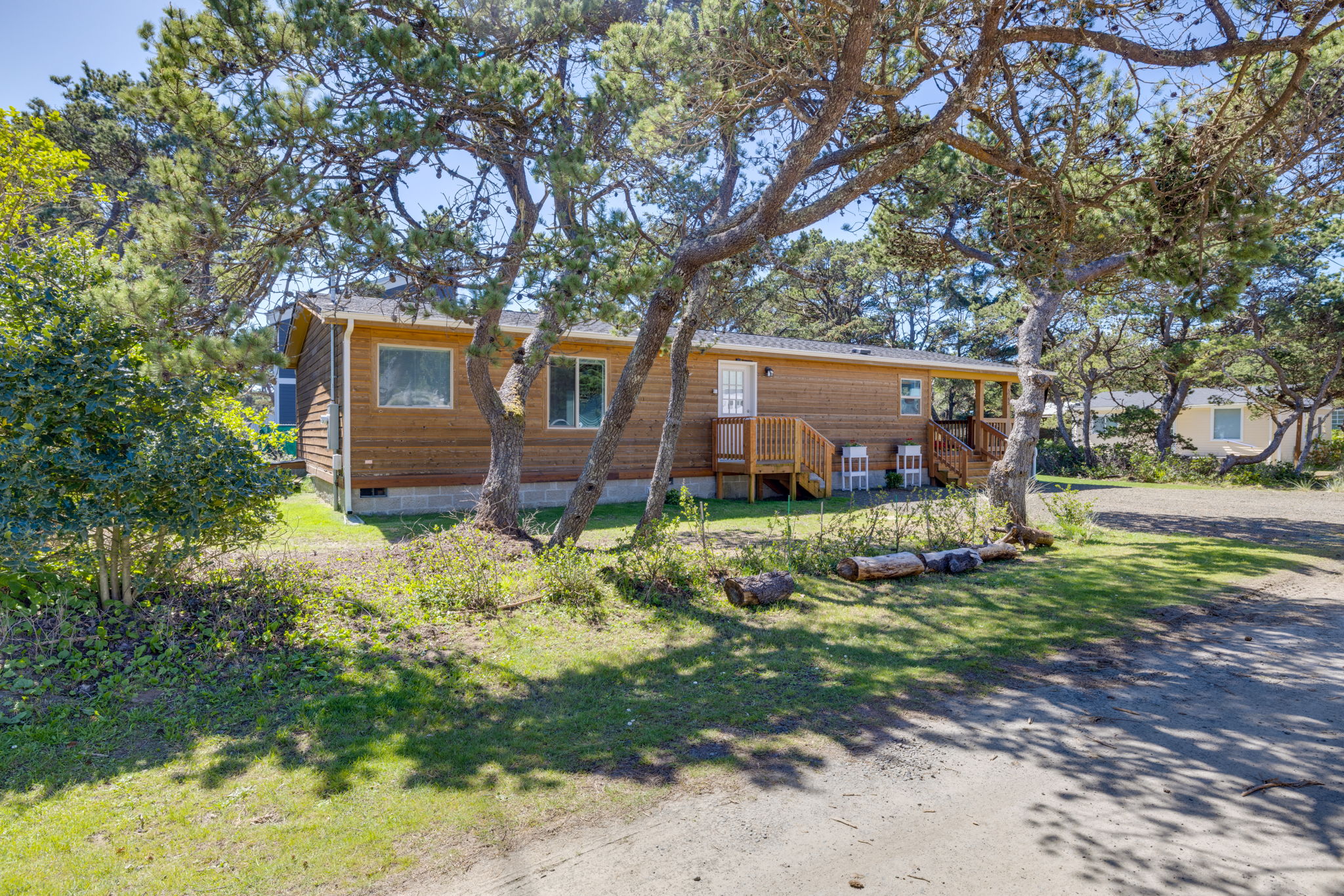 Cloverdale, Oregon, 97135, United States, 2 Bedrooms Bedrooms, ,2 BathroomsBathrooms,Residential,For Sale,1983657