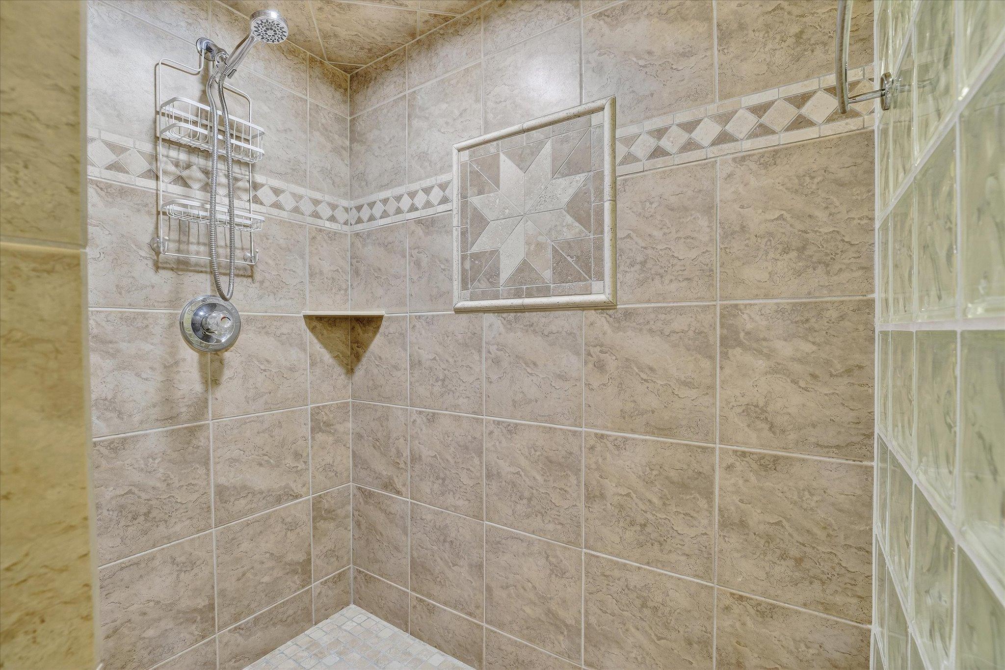 Edina, Minnesota, 55410, United States, 3 Bedrooms Bedrooms, ,1 BathroomBathrooms,Residential,For Sale,1941033
