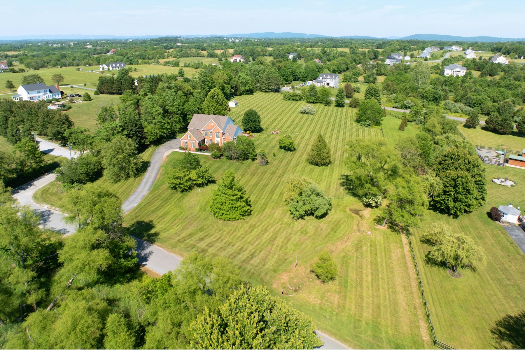  12734 Beebe Court, Lovettsville, VA 20180 - 物件實景