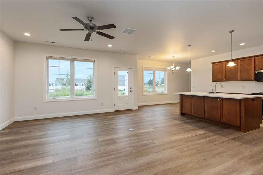 Billings, Montana, 59106, United States, 4 Bedrooms Bedrooms, ,3 BathroomsBathrooms,Residential,For Sale,1989883