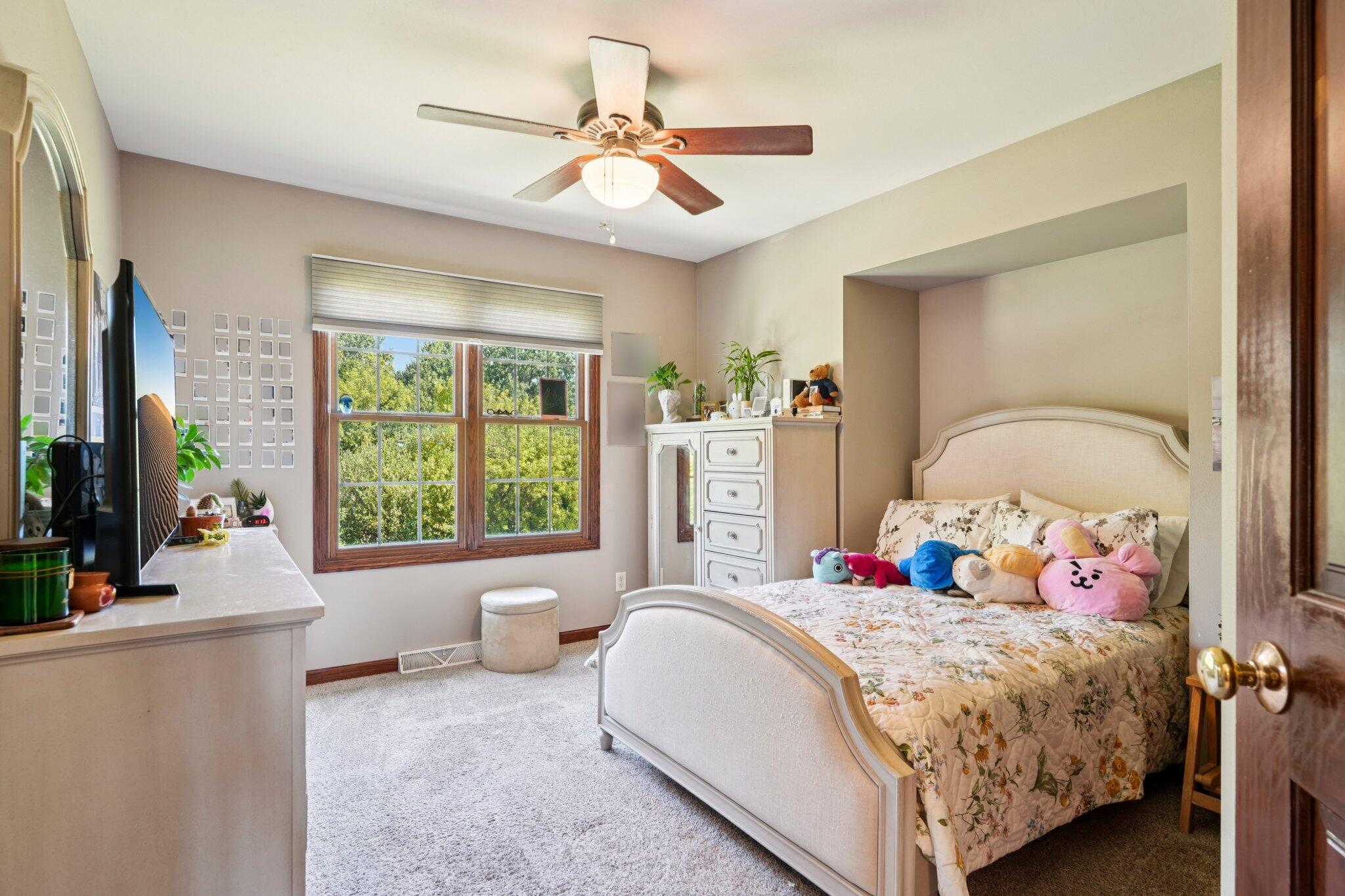 Pleasant Prairie, Wisconsin, 53158, United States, 4 Bedrooms Bedrooms, ,3 BathroomsBathrooms,Residential,For Sale,1983486