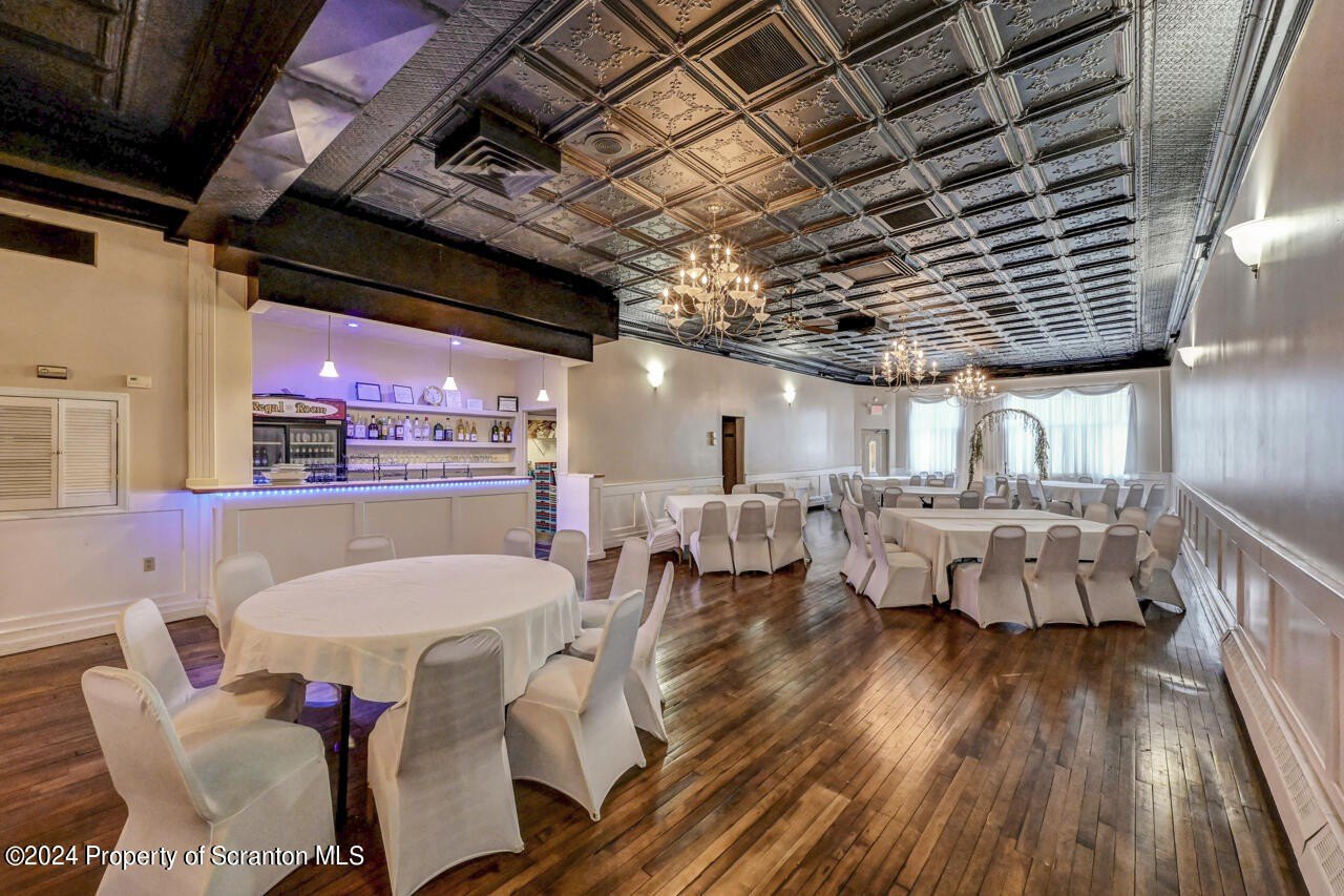 Olyphant, Pennsylvania, 18447, United States, ,Residential,For Sale,1996736