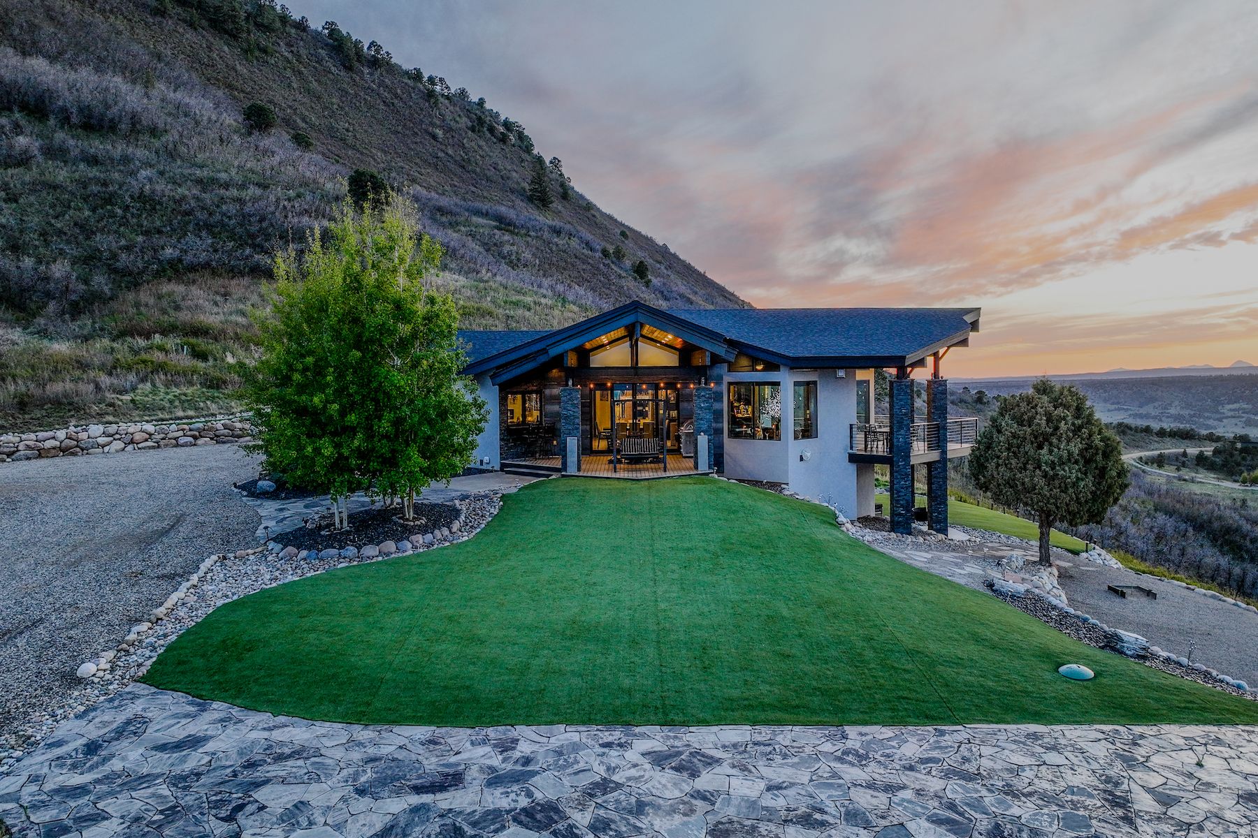  2286 Deer Valley Road - Durango, CO - 物件實景