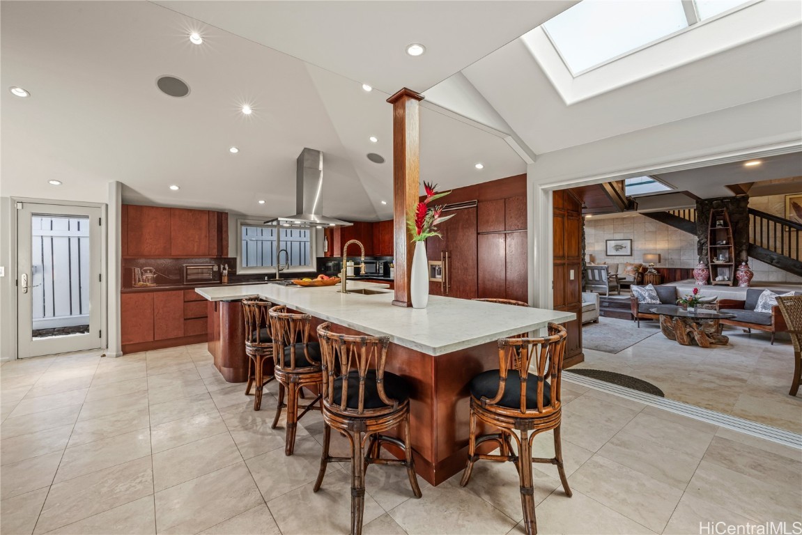 4240 Kaikoo Place, Honolulu, Hawaii, 96816, United States, 5 Bedrooms Bedrooms, ,6 BathroomsBathrooms,Residential,For Sale,4240 Kaikoo Place,1646574