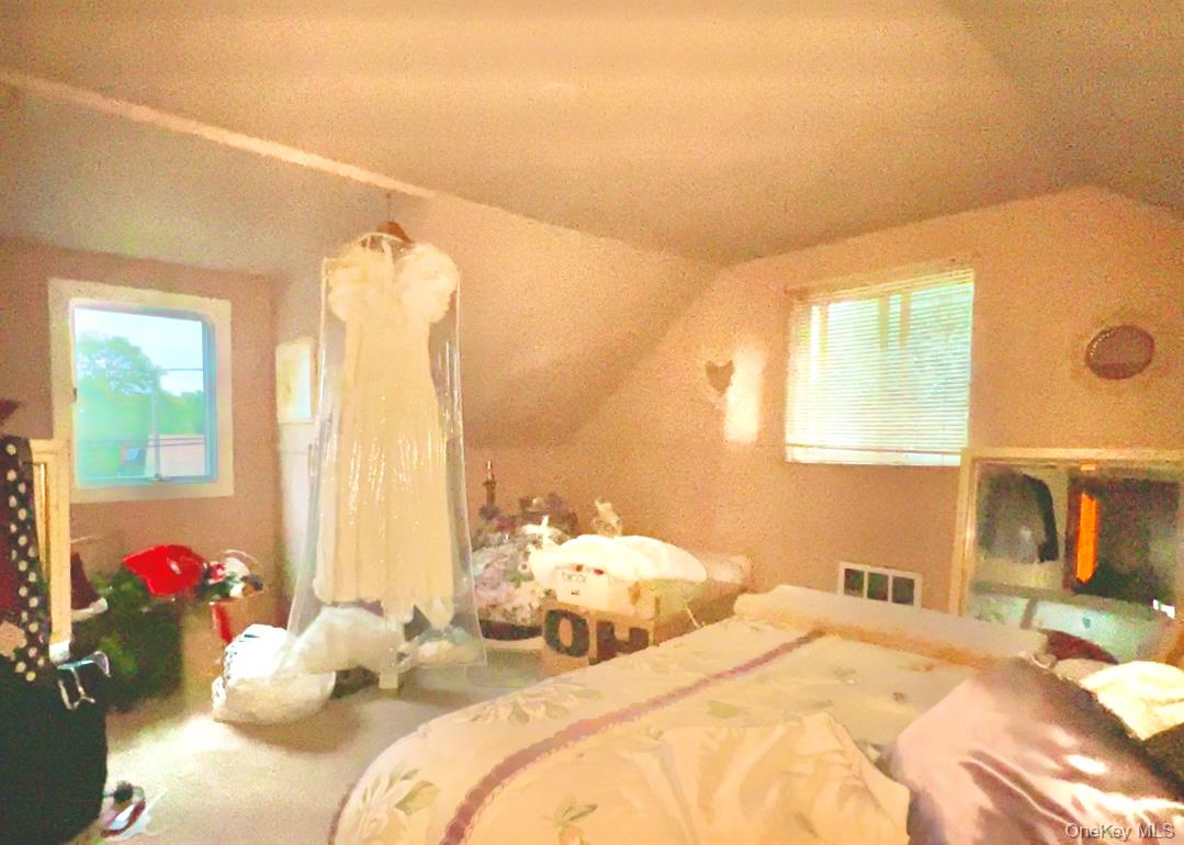 Selden, New York, 11784, United States, 3 Bedrooms Bedrooms, ,1 BathroomBathrooms,Residential,For Sale,1971333