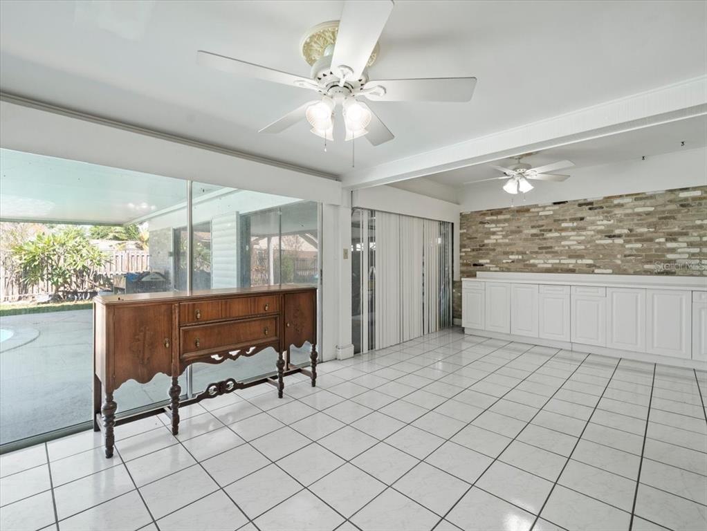 Tampa, Florida, 33618, United States, 4 Bedrooms Bedrooms, ,2 BathroomsBathrooms,Residential,For Sale,1966497