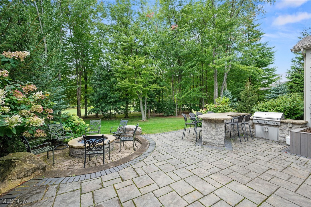 Aurora, Ohio, 44202, United States, 6 Bedrooms Bedrooms, ,5 BathroomsBathrooms,Residential,For Sale,1974965