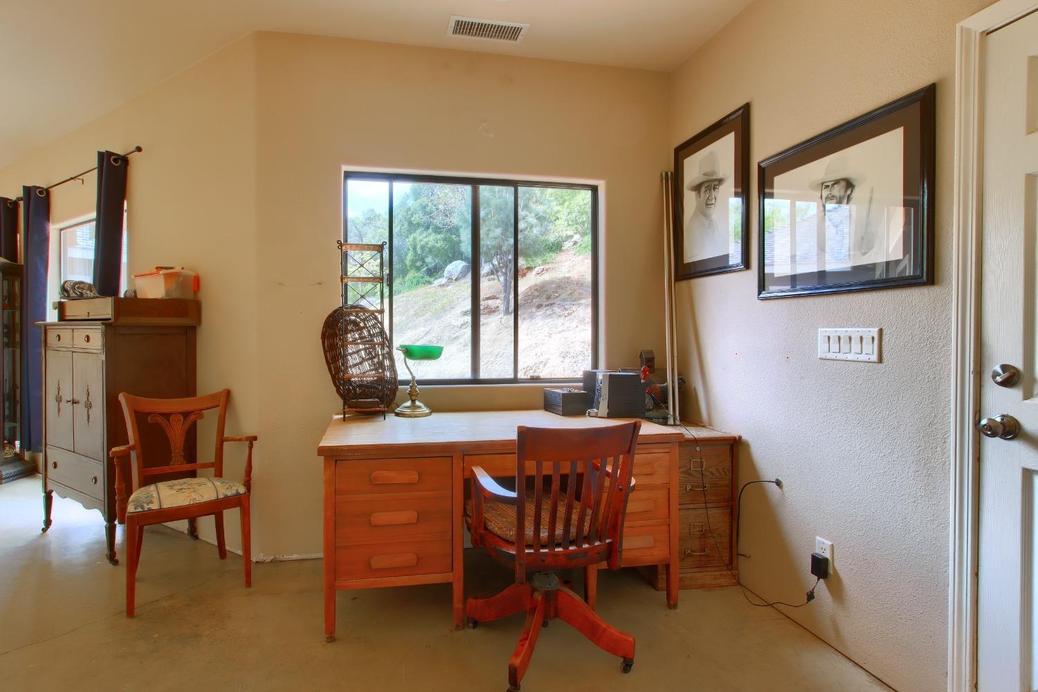 Coarsegold, California, 93614, United States, 3 Bedrooms Bedrooms, ,2 BathroomsBathrooms,Residential,For Sale,2006317