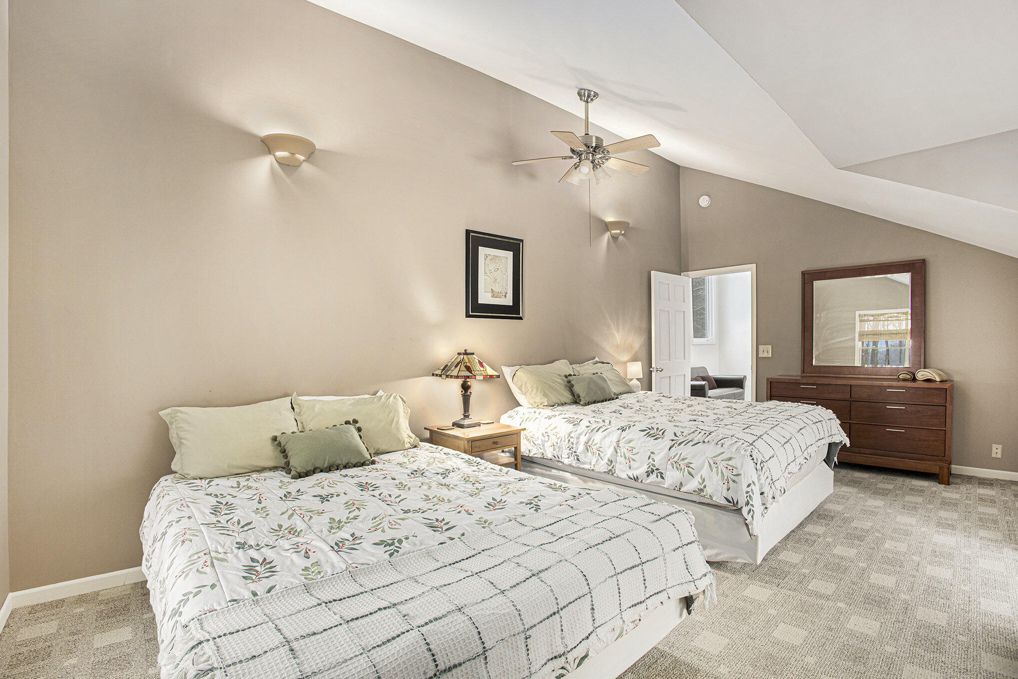 Holland, Michigan, 49423, United States, 4 Bedrooms Bedrooms, ,3 BathroomsBathrooms,Residential,For Sale,2000923