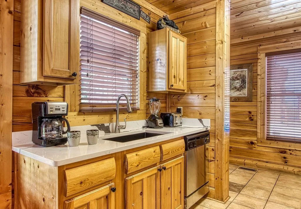 Sevierville, Tennessee, 37862, United States, 3 Bedrooms Bedrooms, ,3 BathroomsBathrooms,Residential,For Sale,1902970