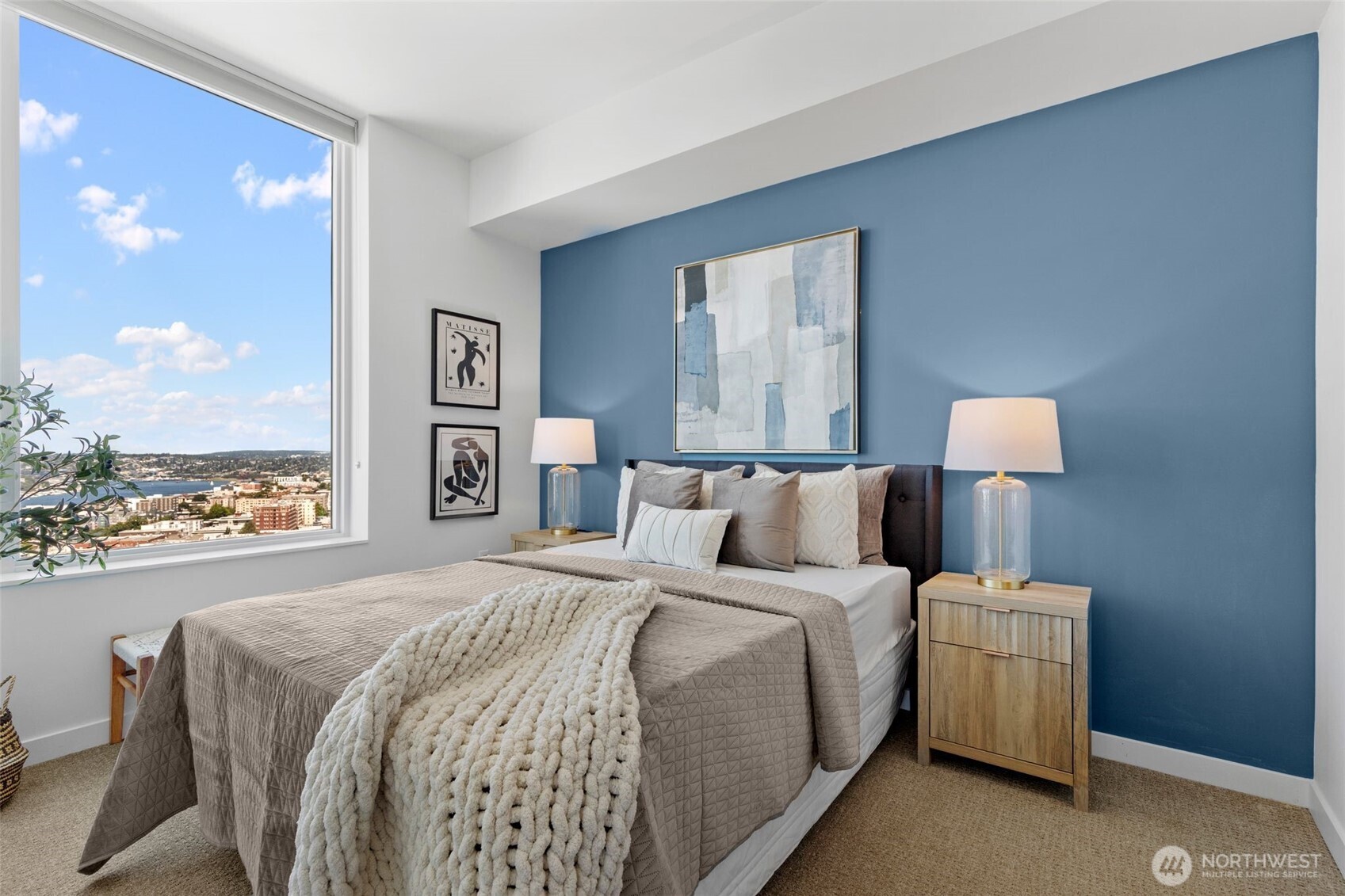 Seattle, Washington, 98101, United States, 2 Bedrooms Bedrooms, ,1 BathroomBathrooms,Residential,For Sale,1897094