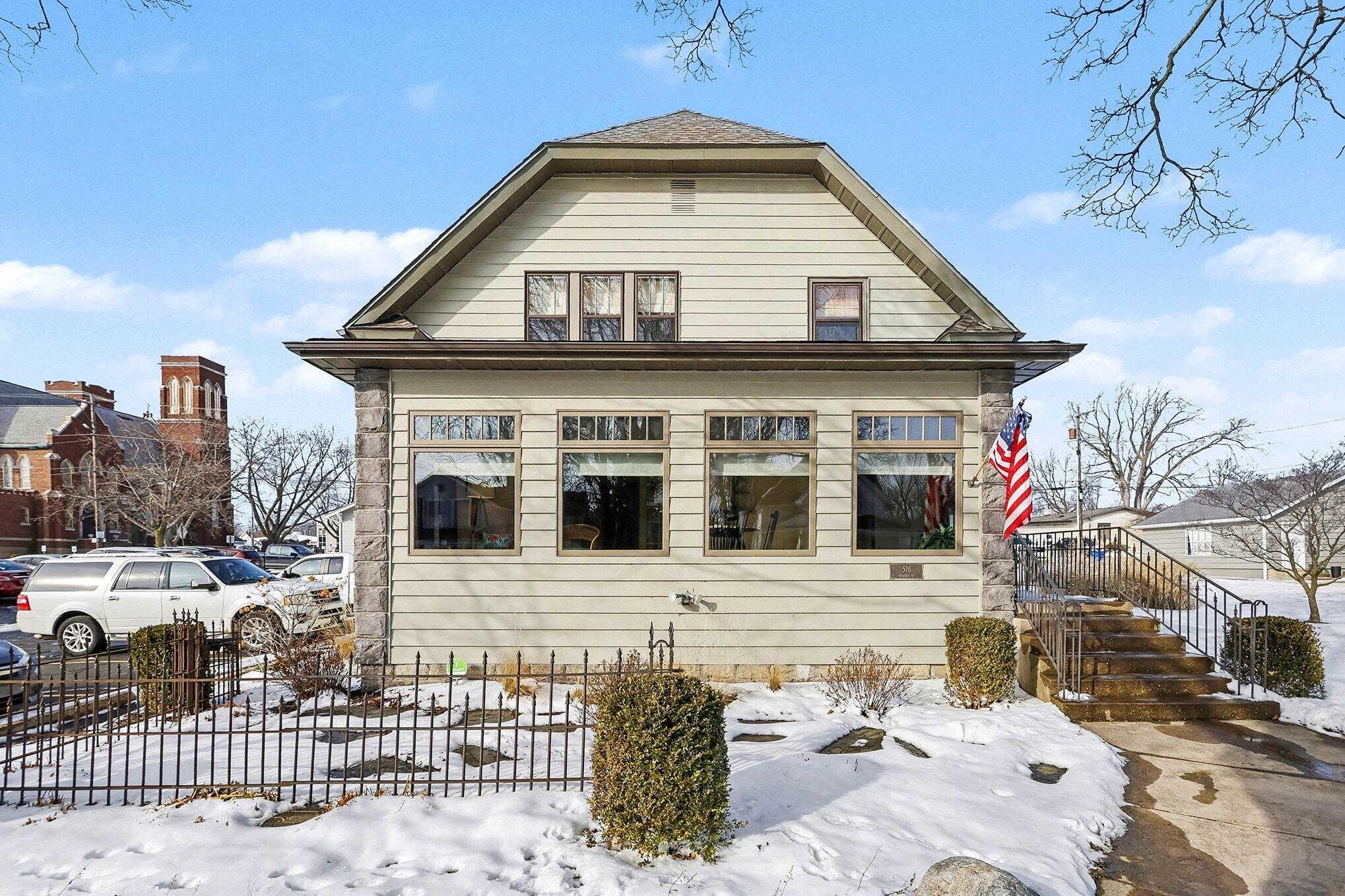 St. Joseph, Michigan, 49085, United States, 3 Bedrooms Bedrooms, ,3 BathroomsBathrooms,Residential,For Sale,2007761