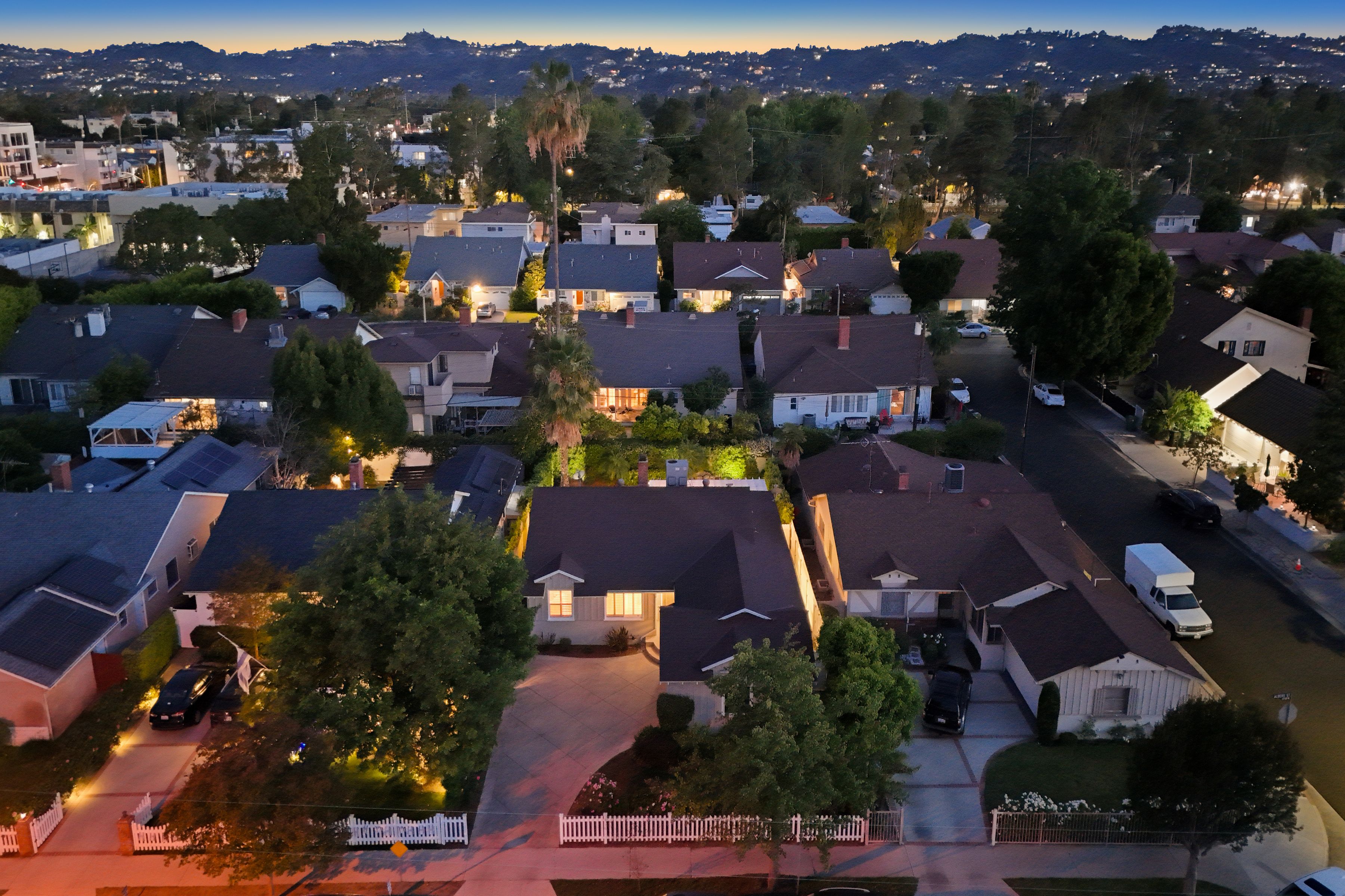  12540 Albers Street - 物件實景