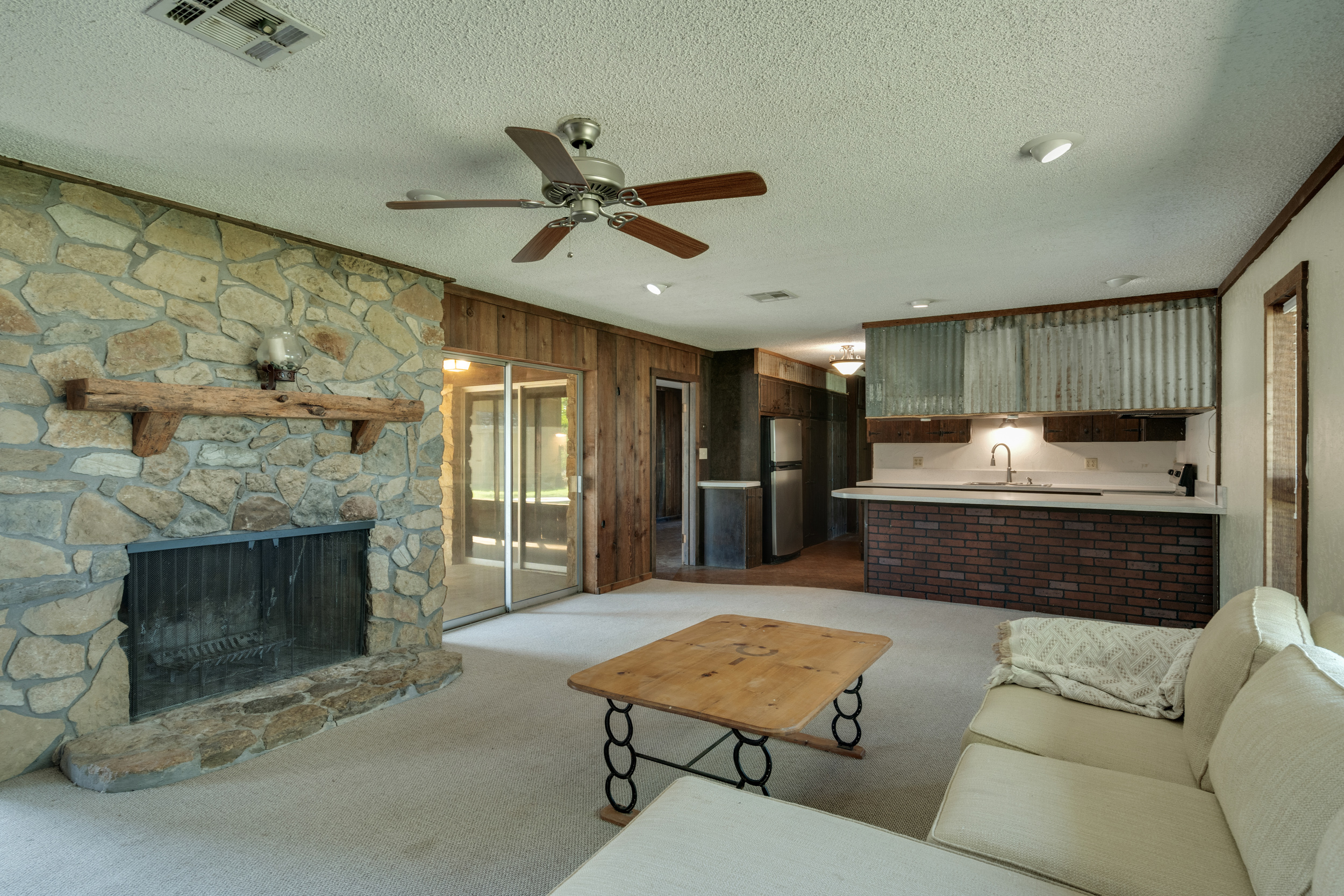  Ranch Style Rock Home on Private 80 Acres - 物件實景