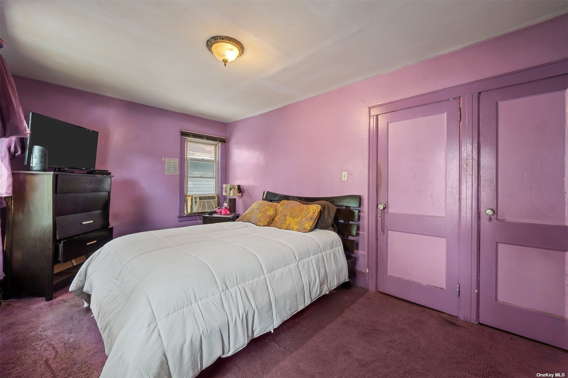 Hollis, New York, 11423, United States, 3 Bedrooms Bedrooms, ,2 BathroomsBathrooms,Residential,For Sale,1931639