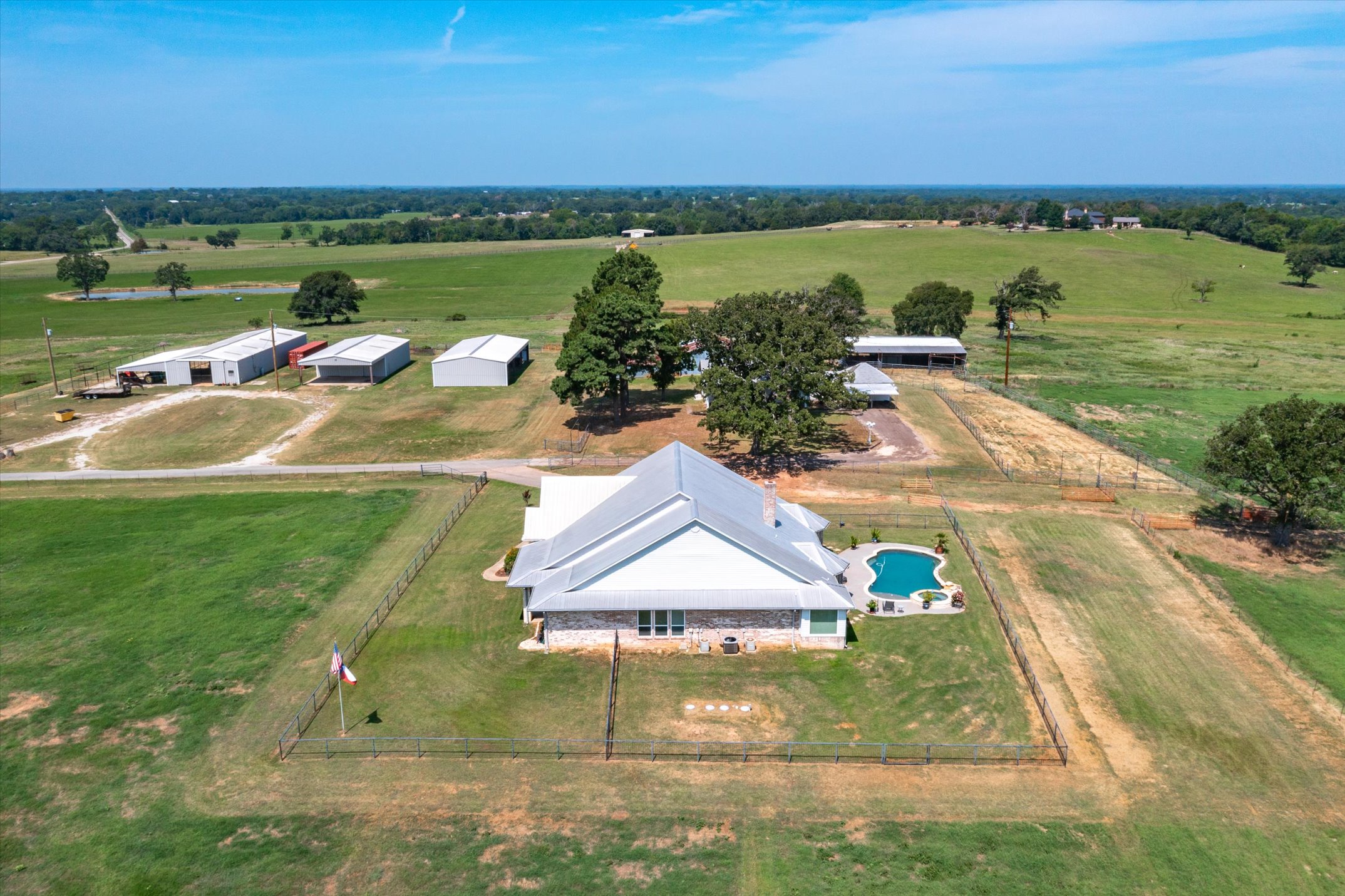 9208 FM 17, Grand Saline, Texas, 75140, United States, 5 Bedrooms Bedrooms, ,6 BathroomsBathrooms,Residential,For Sale,9208 FM 17,1317594