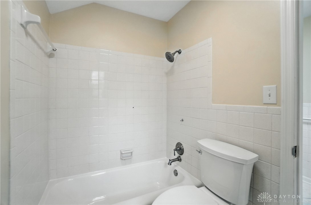 Kettering, Ohio, 45440, United States, 6 Bedrooms Bedrooms, ,3 BathroomsBathrooms,Residential,For Sale,1913800