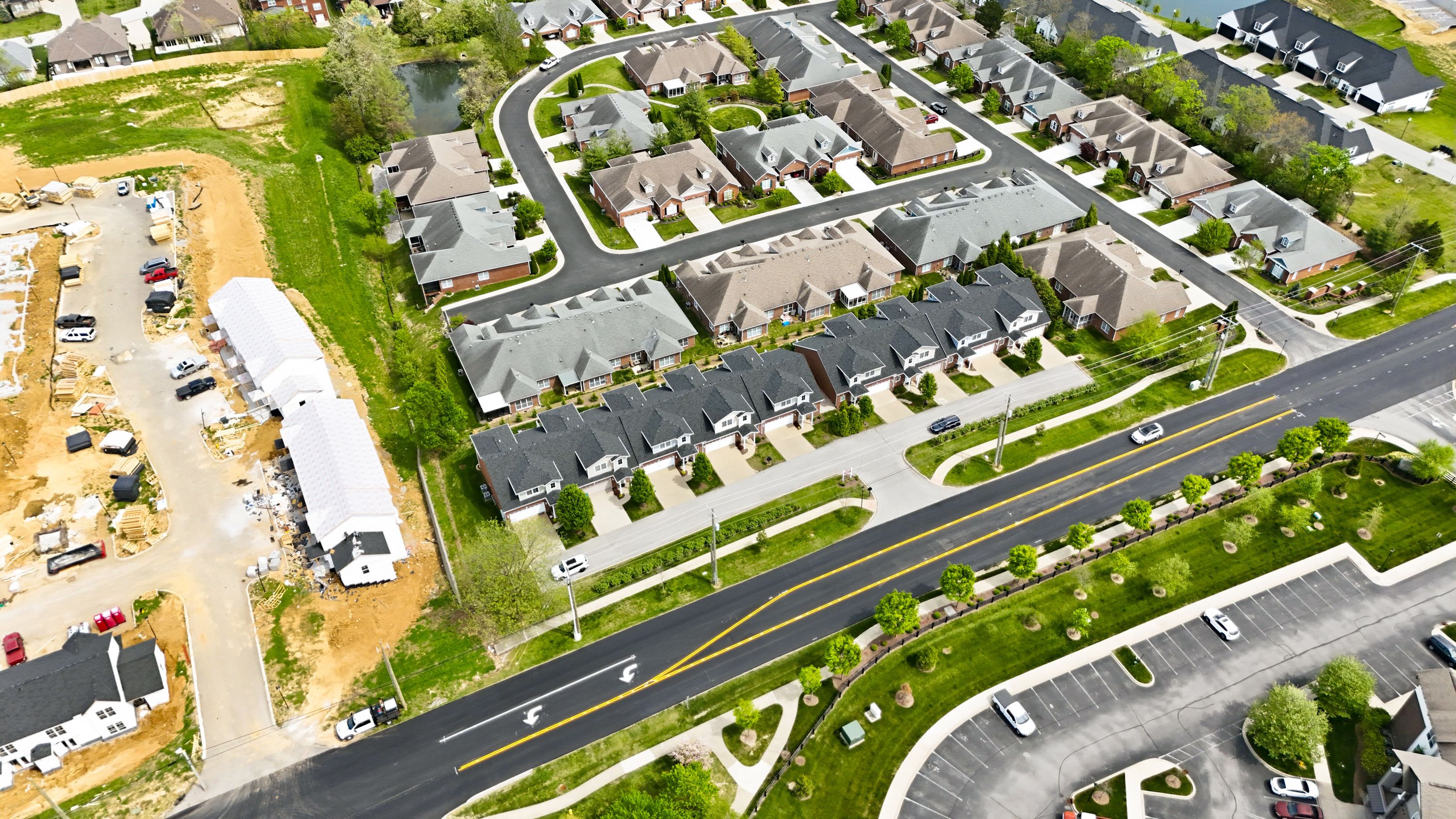  907 South English Station Road, Louisville, KY 40299 - 物件實景